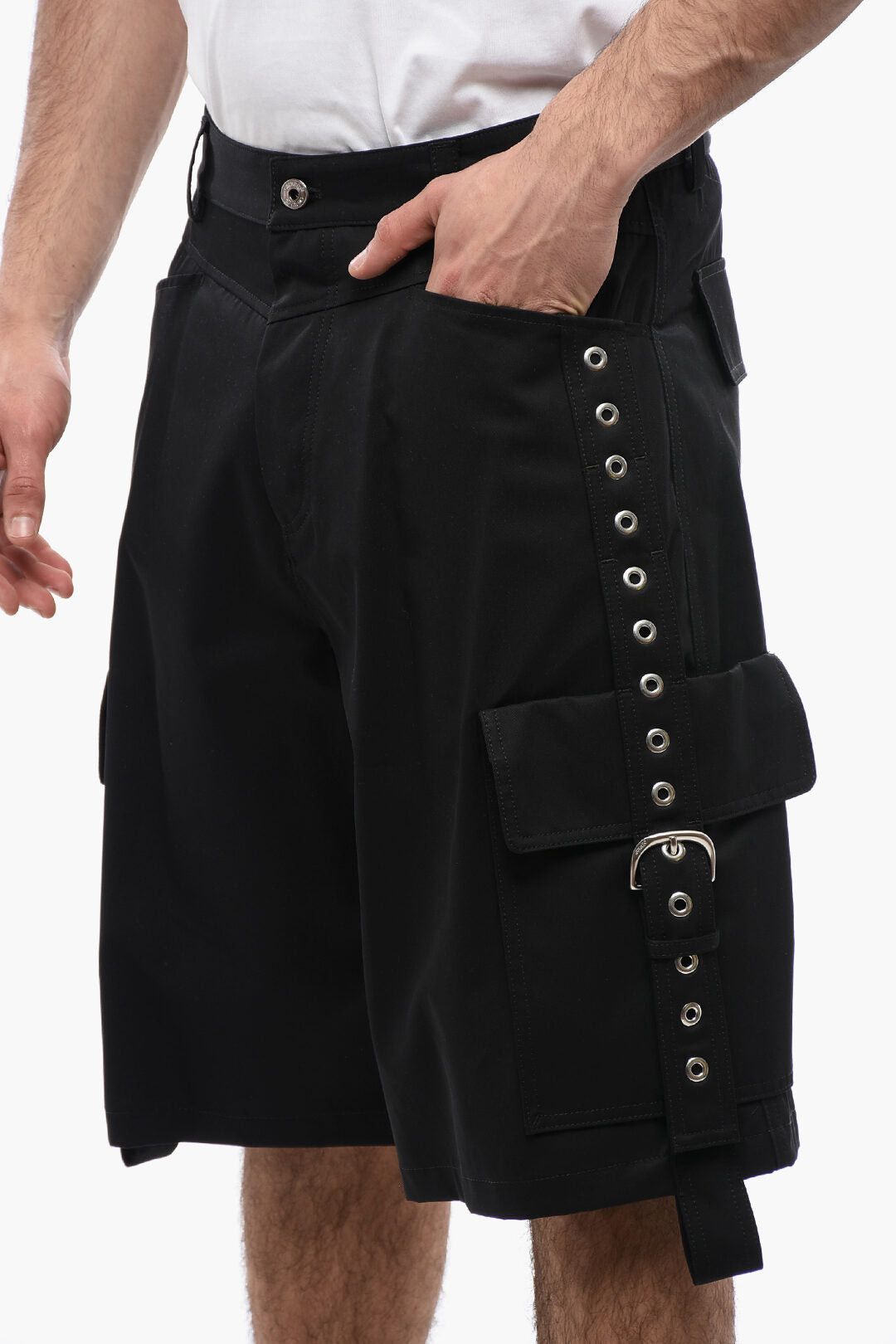 Off-White Cotton Cargo Shorts with Eyelets and Buckles Size US 31 - 3 Thumbnail