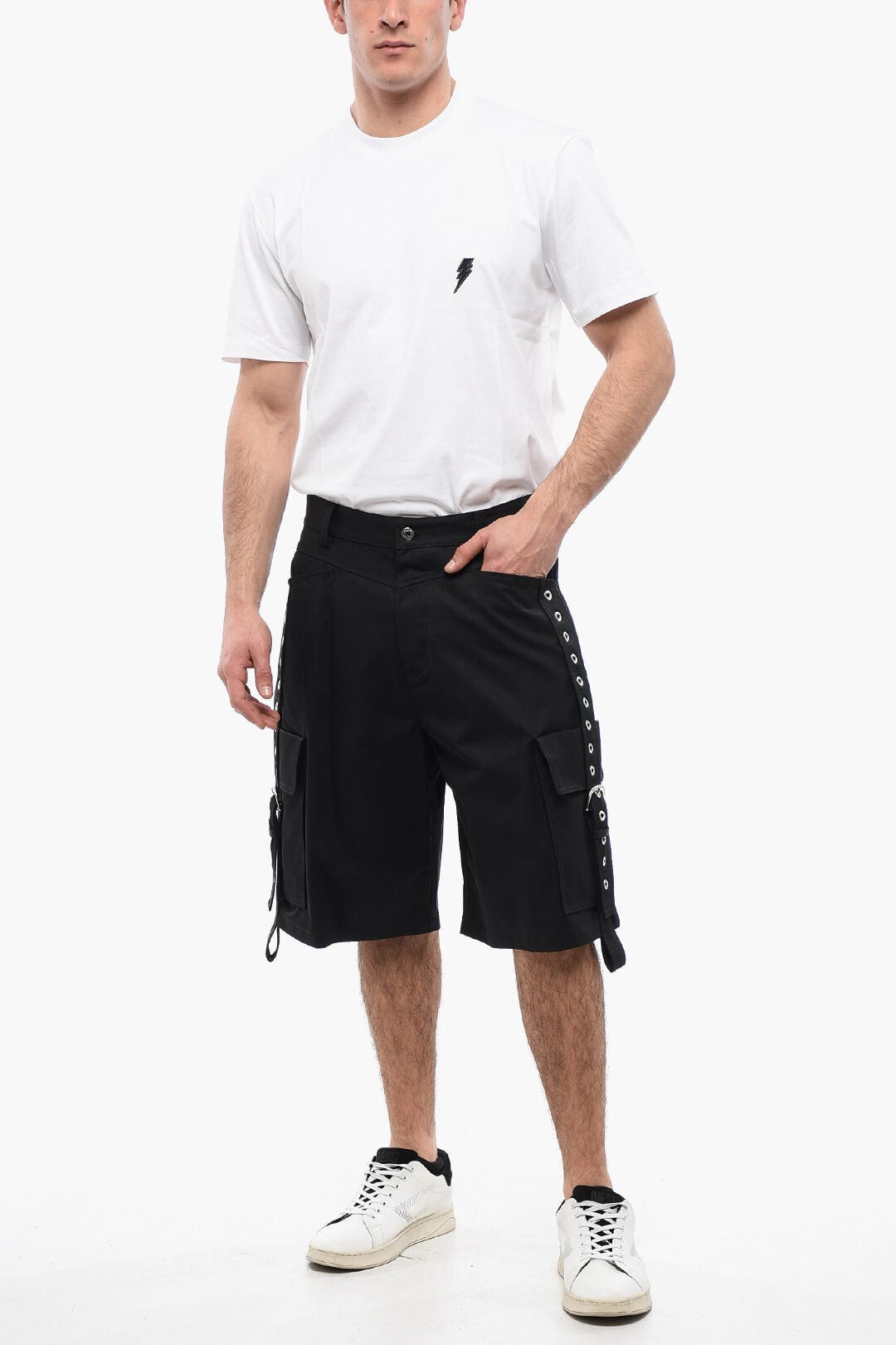 Off-White Cotton Cargo Shorts with Eyelets and Buckles Size US 31 - 4 Thumbnail