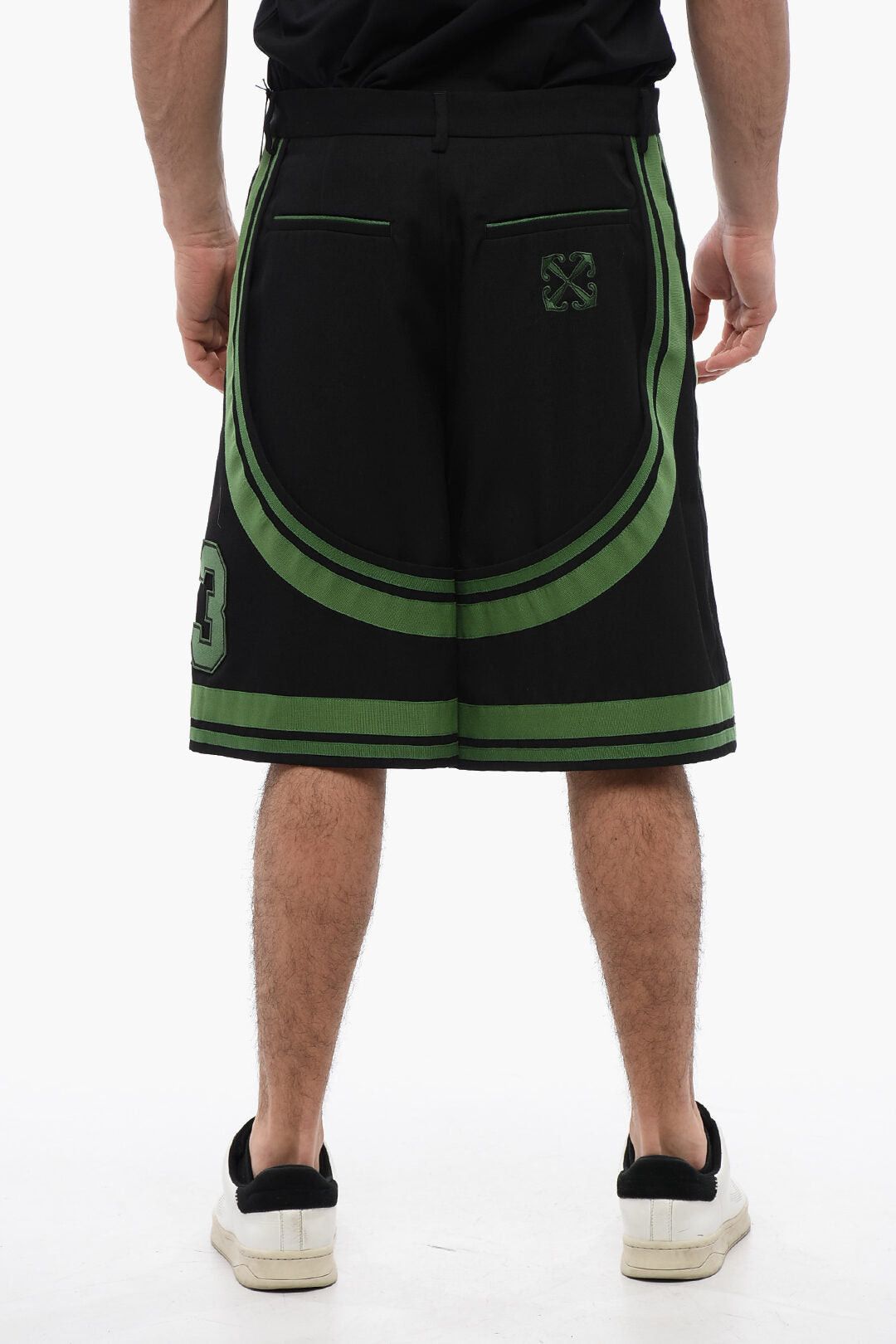Off-White Shorts FORMAL VARSITY with Appliqués and Tape Details Size US 33 - 2 Thumbnail