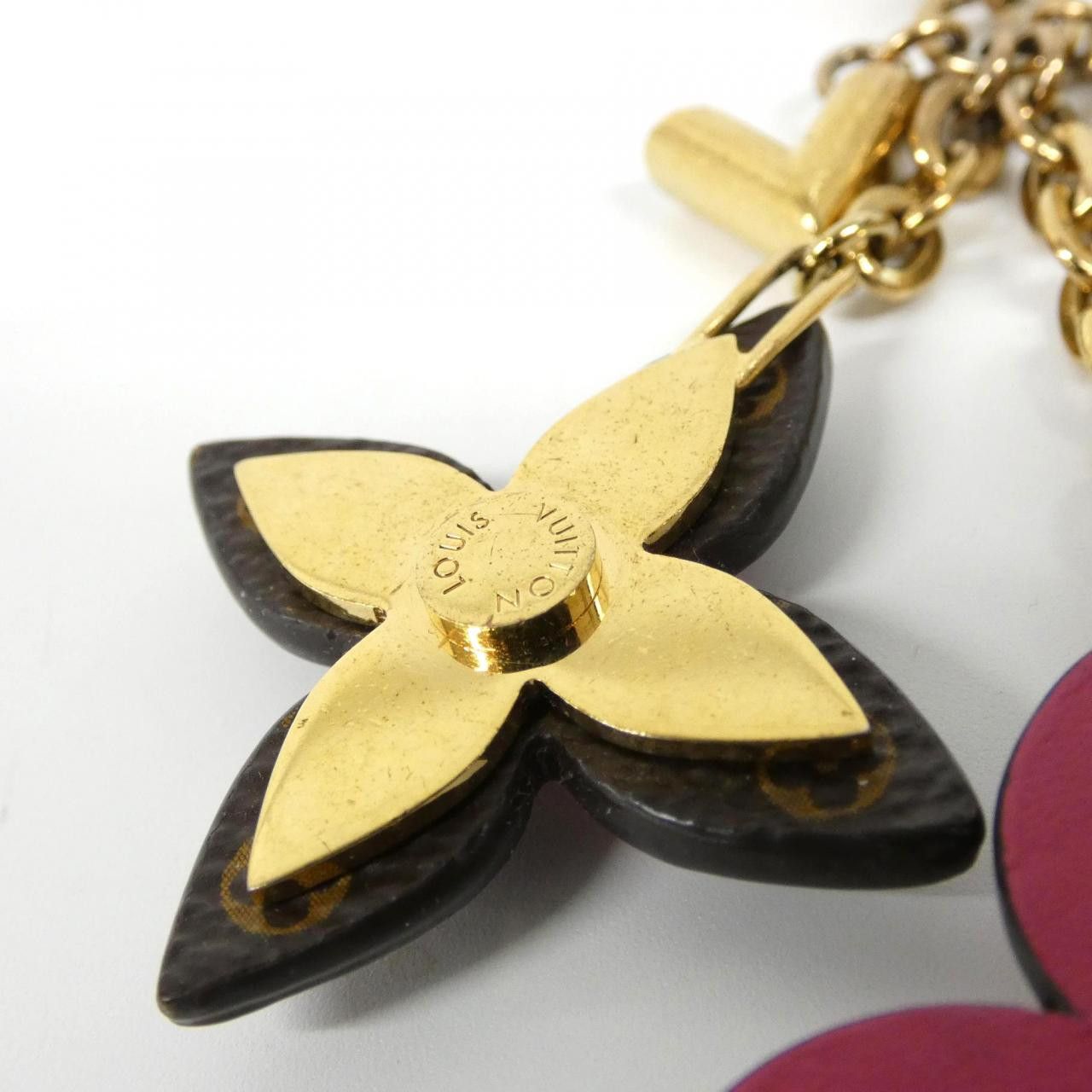Louis Vuitton Louis Vuitton Louis Vuitton Blooming Flower Monogram Key Holder Textile Key Chain M63084 DUTY FREE for USA Size ONE SIZE - 8 Thumbnail