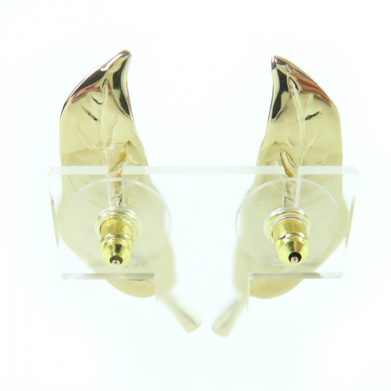 Chanel Chanel Chanel COCO Mark Leaf Design Earrings Metal Earrings DUTY FREE for USA Size ONE SIZE - 3 Thumbnail