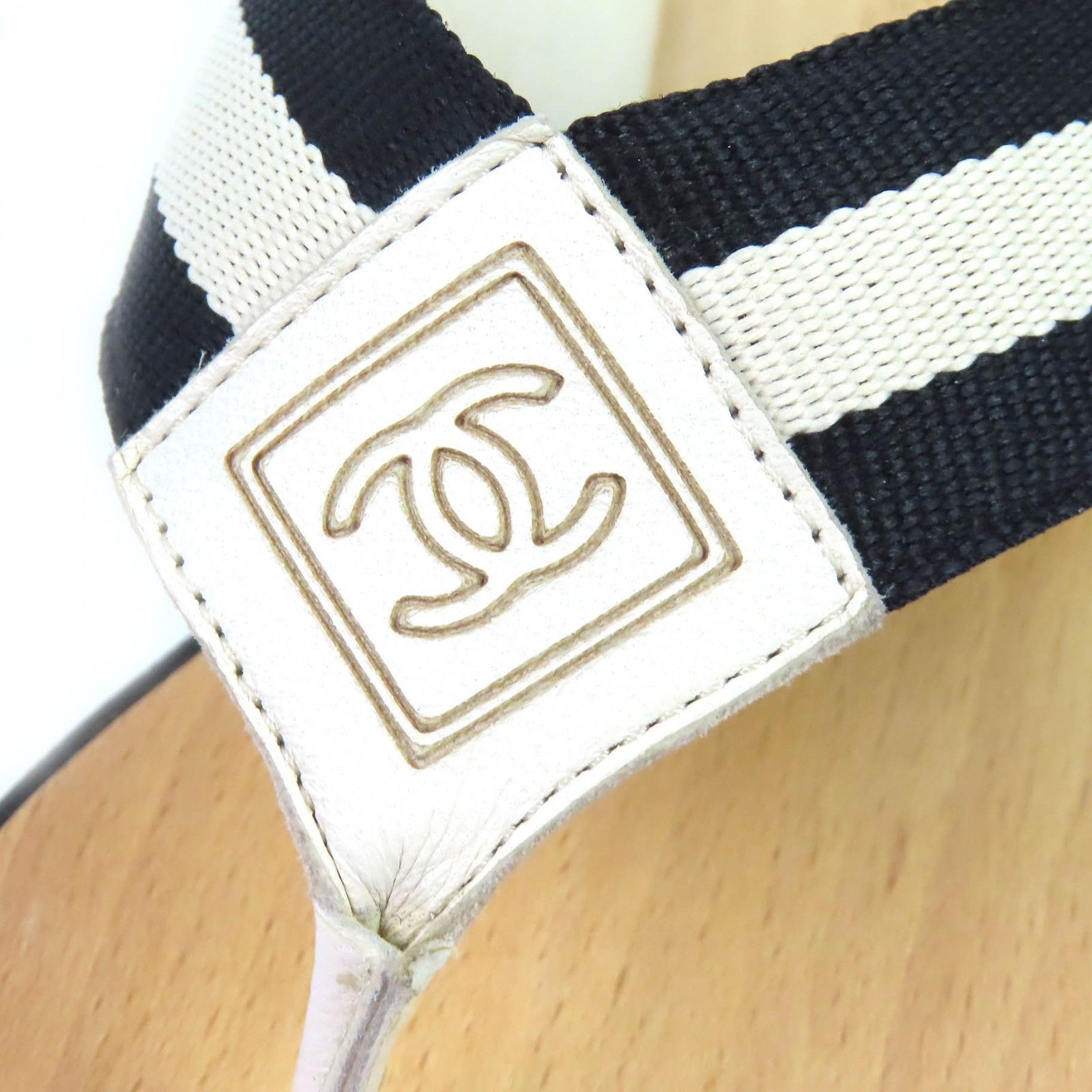 Chanel Chanel CHANEL ENTRE DOIGTS COCO Wood Thong Sandals Plant-based Shoes G24999 DUTY FREE for USA Size ONE SIZE - 8 Thumbnail