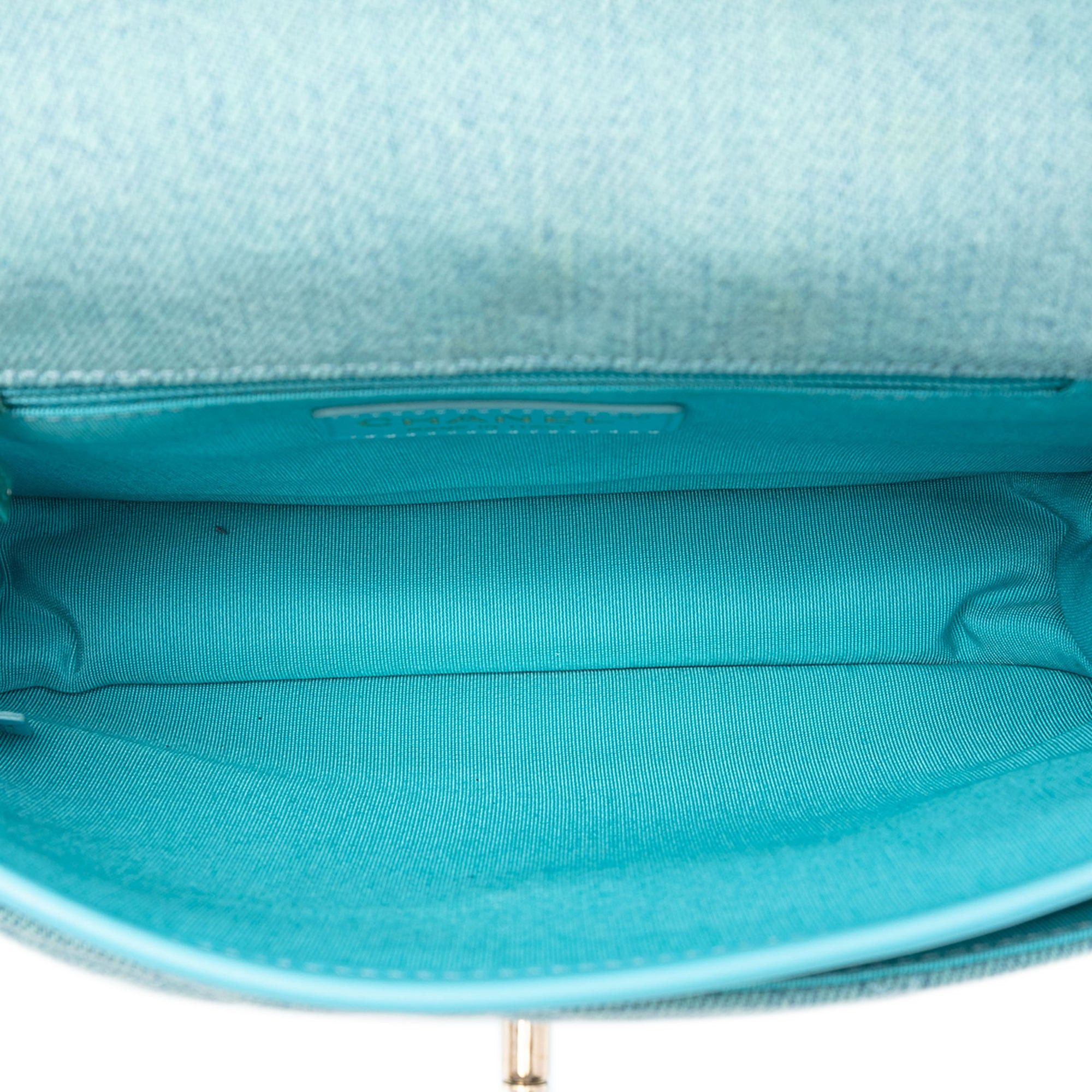 Chanel Small CC Quilted Denim Messenger Flap Size ONE SIZE - 4 Thumbnail