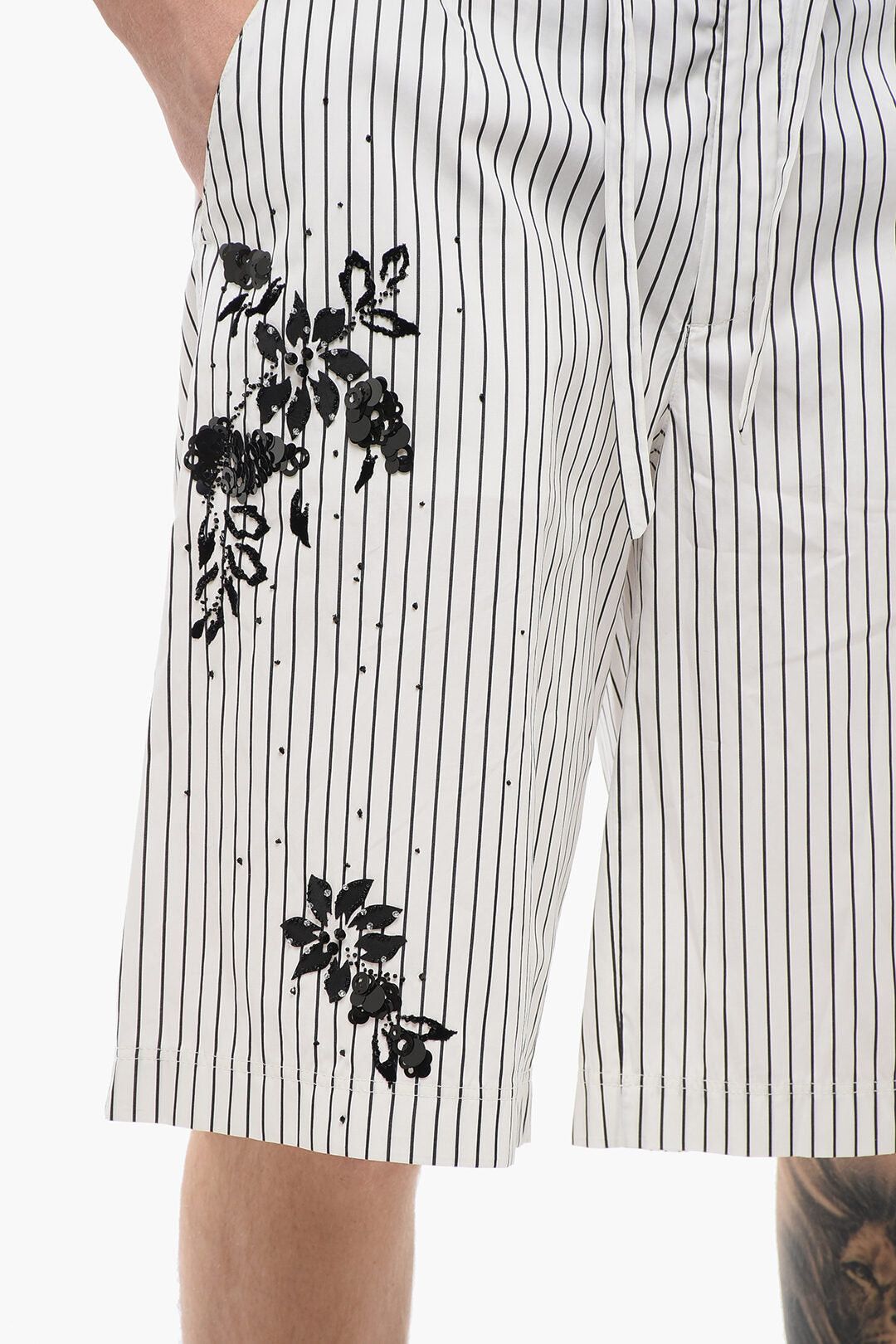 Dolce & Gabbana Pinstriped Cotton Shorts with Sequin Embroidery Size US 32 / EU 48 - 3 Thumbnail