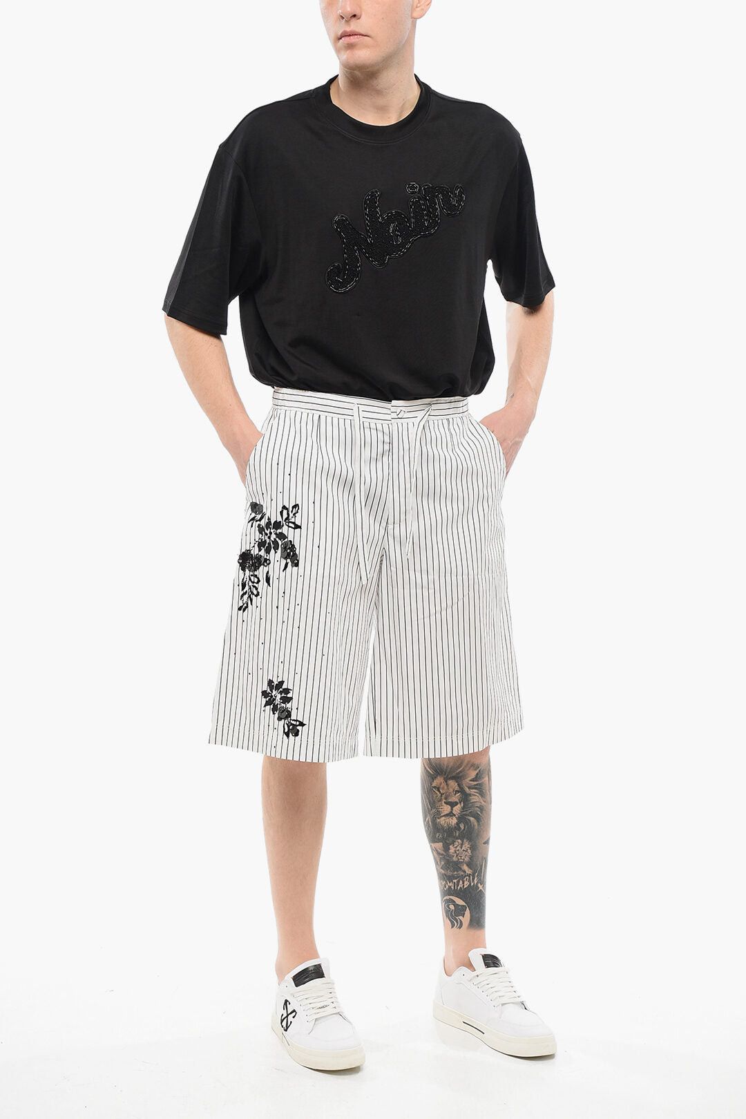 Dolce & Gabbana Pinstriped Cotton Shorts with Sequin Embroidery Size US 32 / EU 48 - 4 Thumbnail