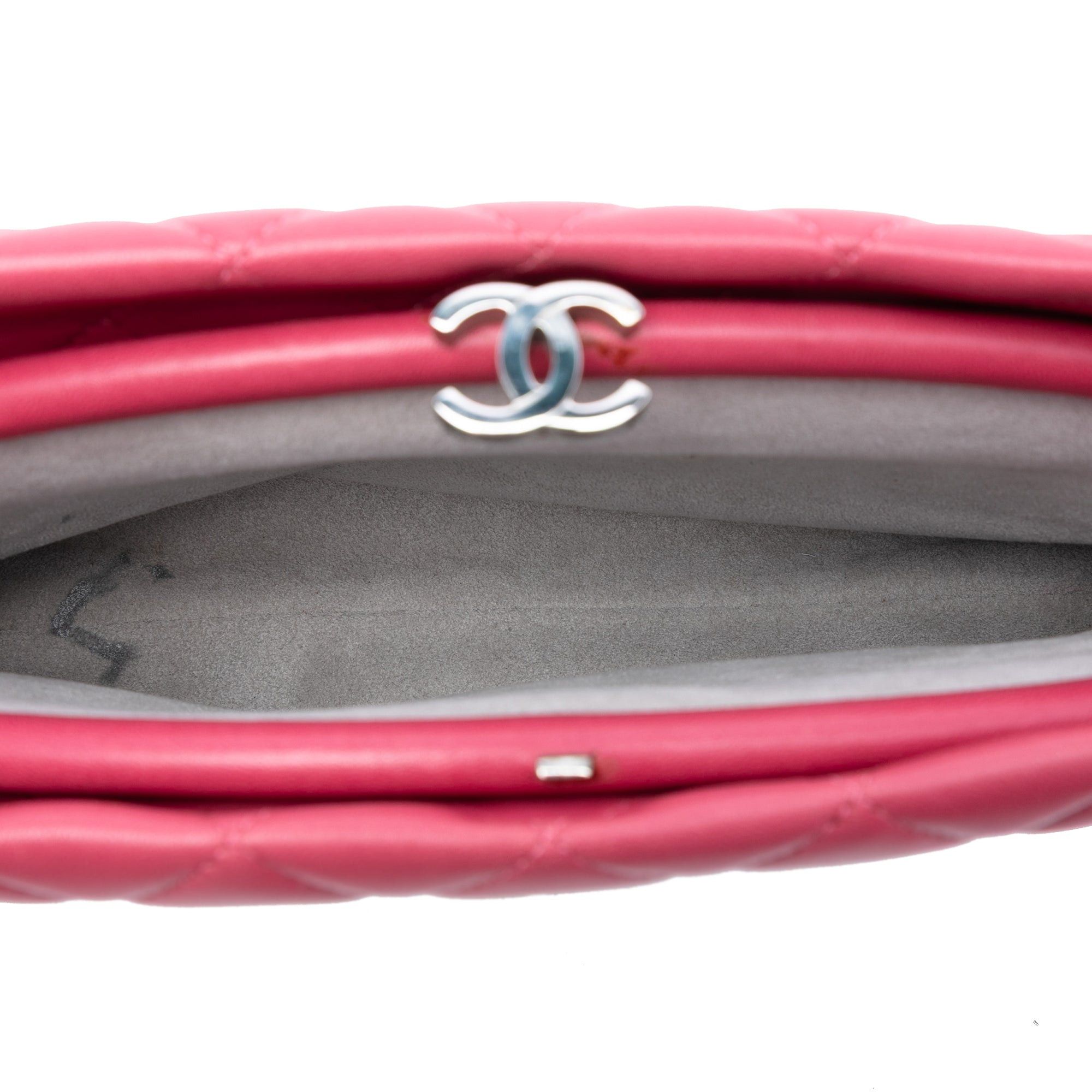 Chanel Quilted Lambskin Kiss Lock Clutch Size ONE SIZE - 4 Thumbnail