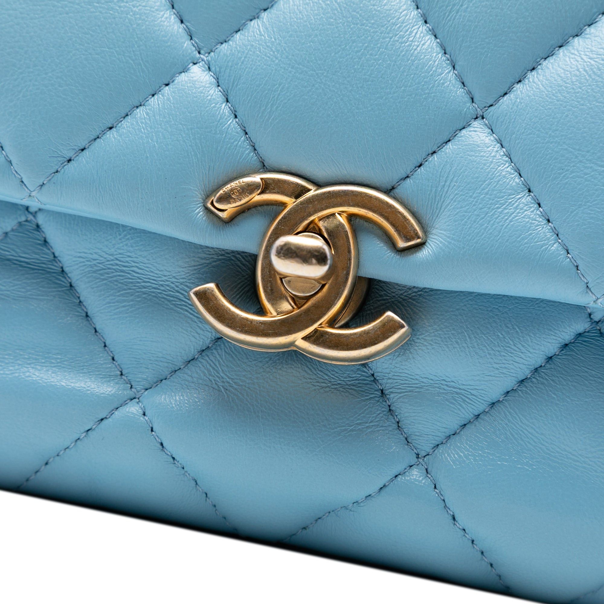 Chanel Mini Quilted Lambskin Lacquered Chain Flap Size ONE SIZE - 6 Thumbnail