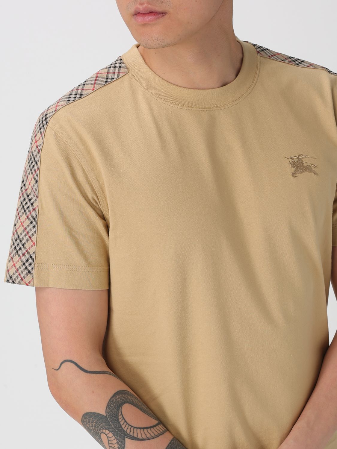 Burberry Burberry T-Shirt Men Beige Size US XS / EU 42 / 0 - 4 Thumbnail