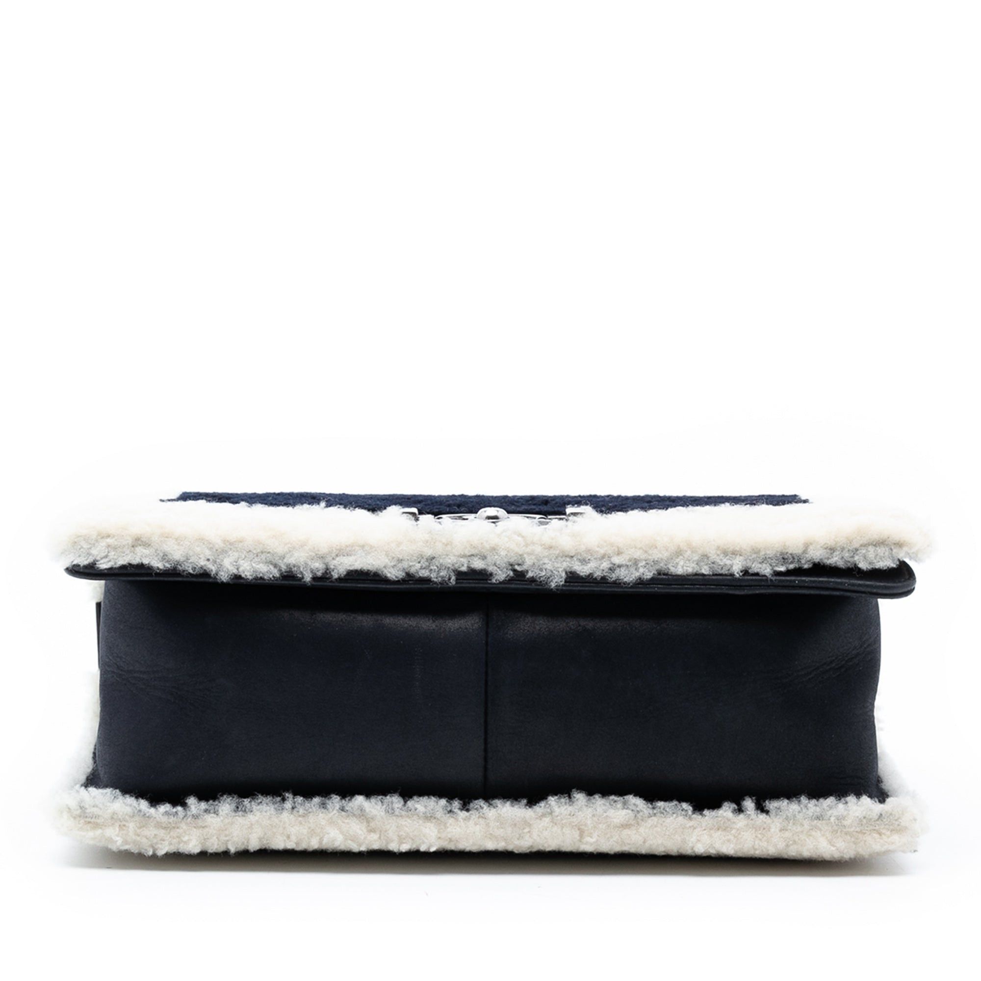 Chanel Medium Bicolor Shearling Boy Flap Size ONE SIZE - 3 Thumbnail