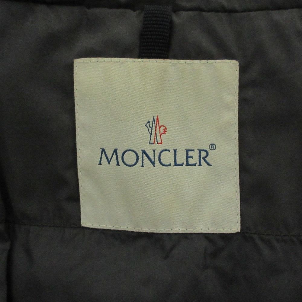 Moncler Moncler Moncler GERBOISE Down Coat Textile Outerwear DUTY FREE for USA Size ONE SIZE - 3 Thumbnail