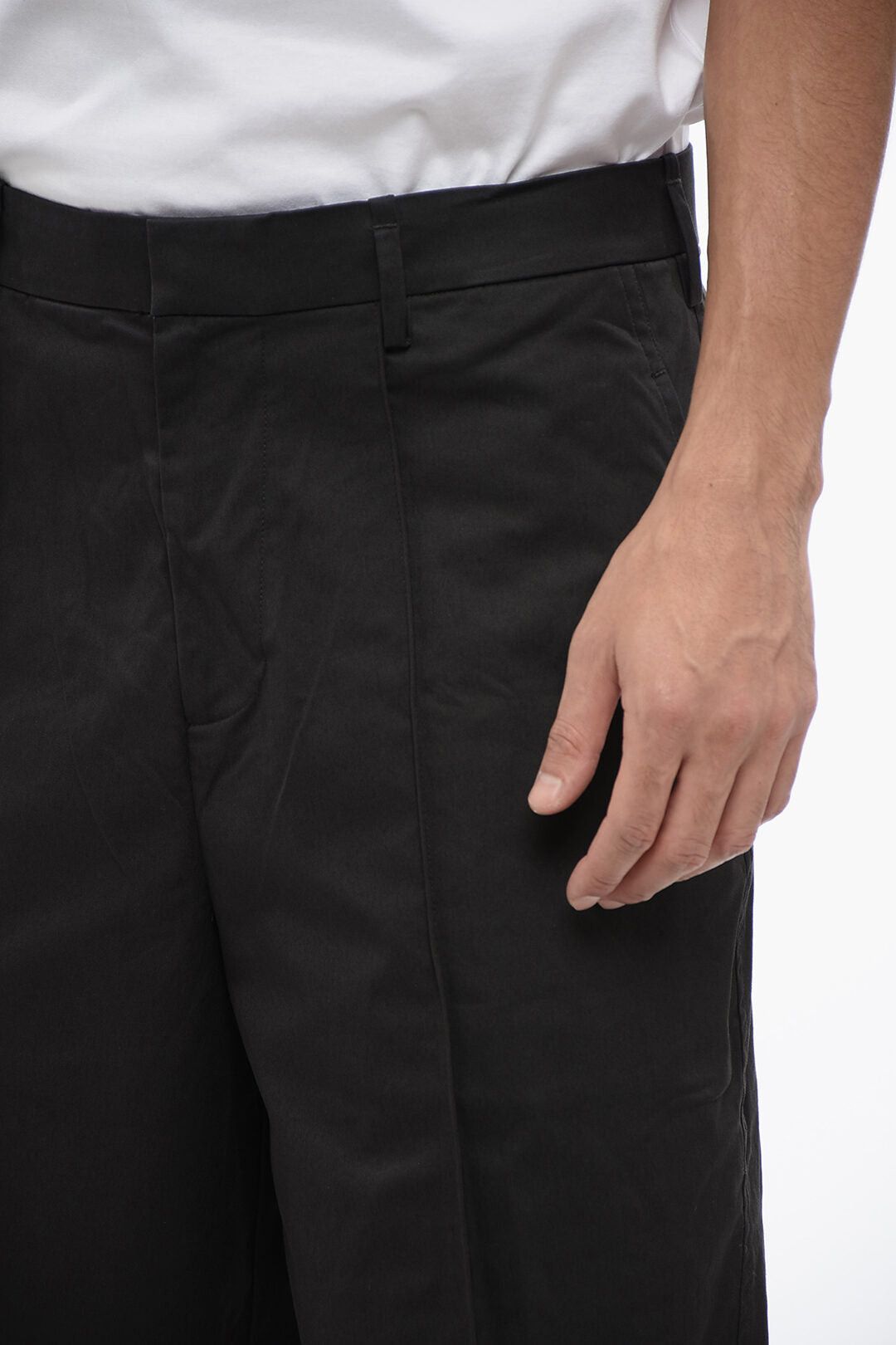 Neil Barrett Multi-Pocket Cotton-Blend Shorts with Belt Loops Size US 32 / EU 48 - 2 Thumbnail
