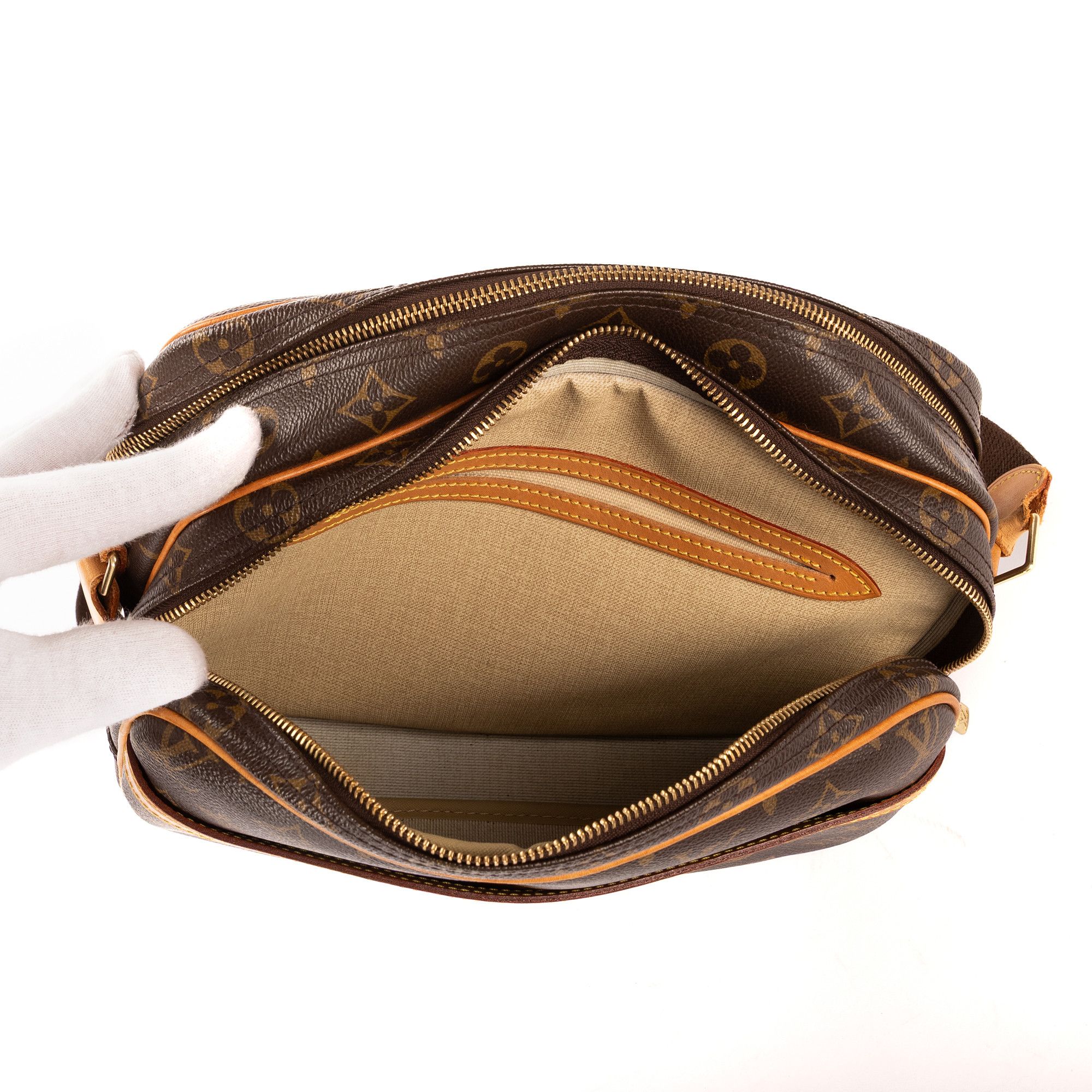 Louis Vuitton Reporter PM Size ONE SIZE - 9 Thumbnail