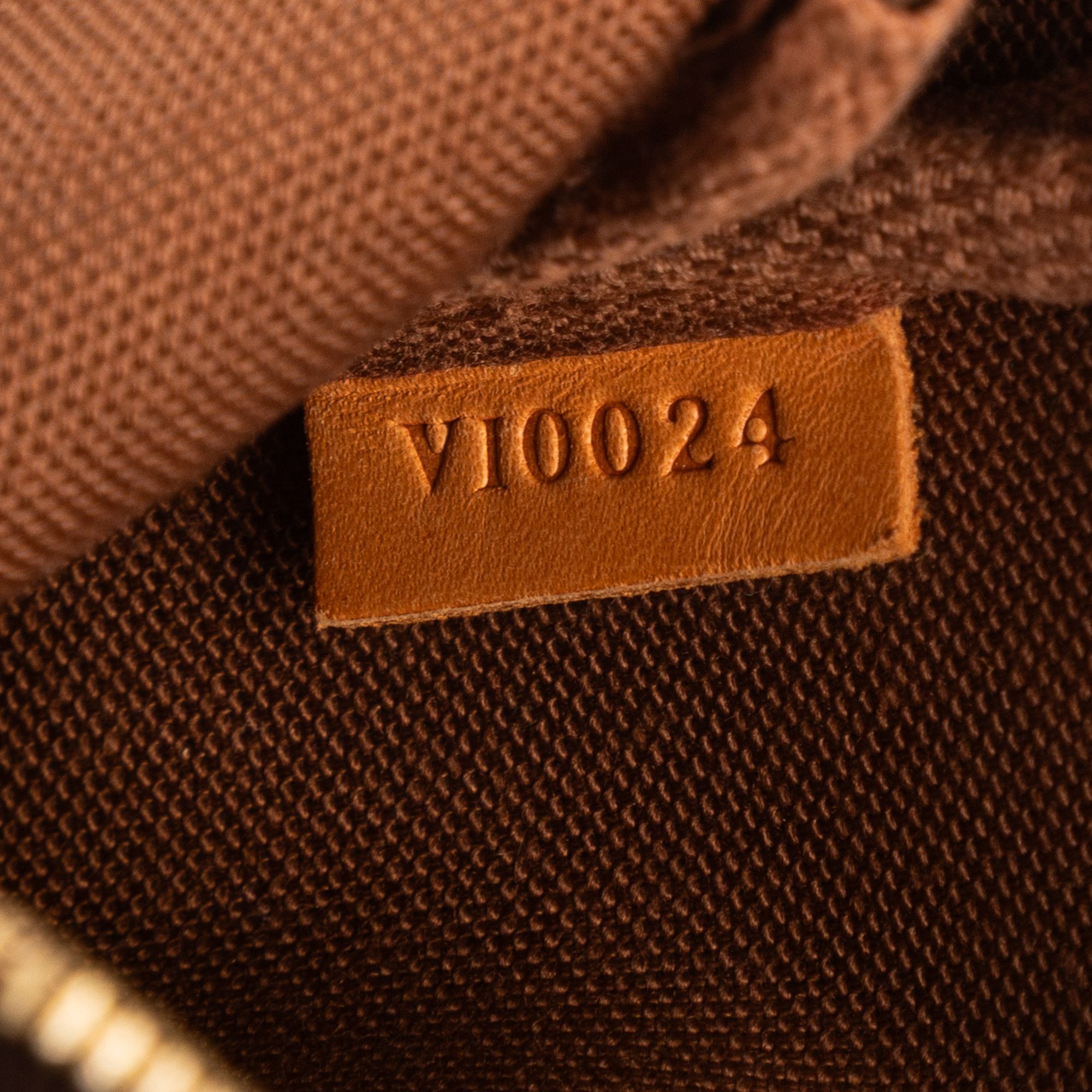 Louis Vuitton Accesssory Pouch Size ONE SIZE - 11 Thumbnail