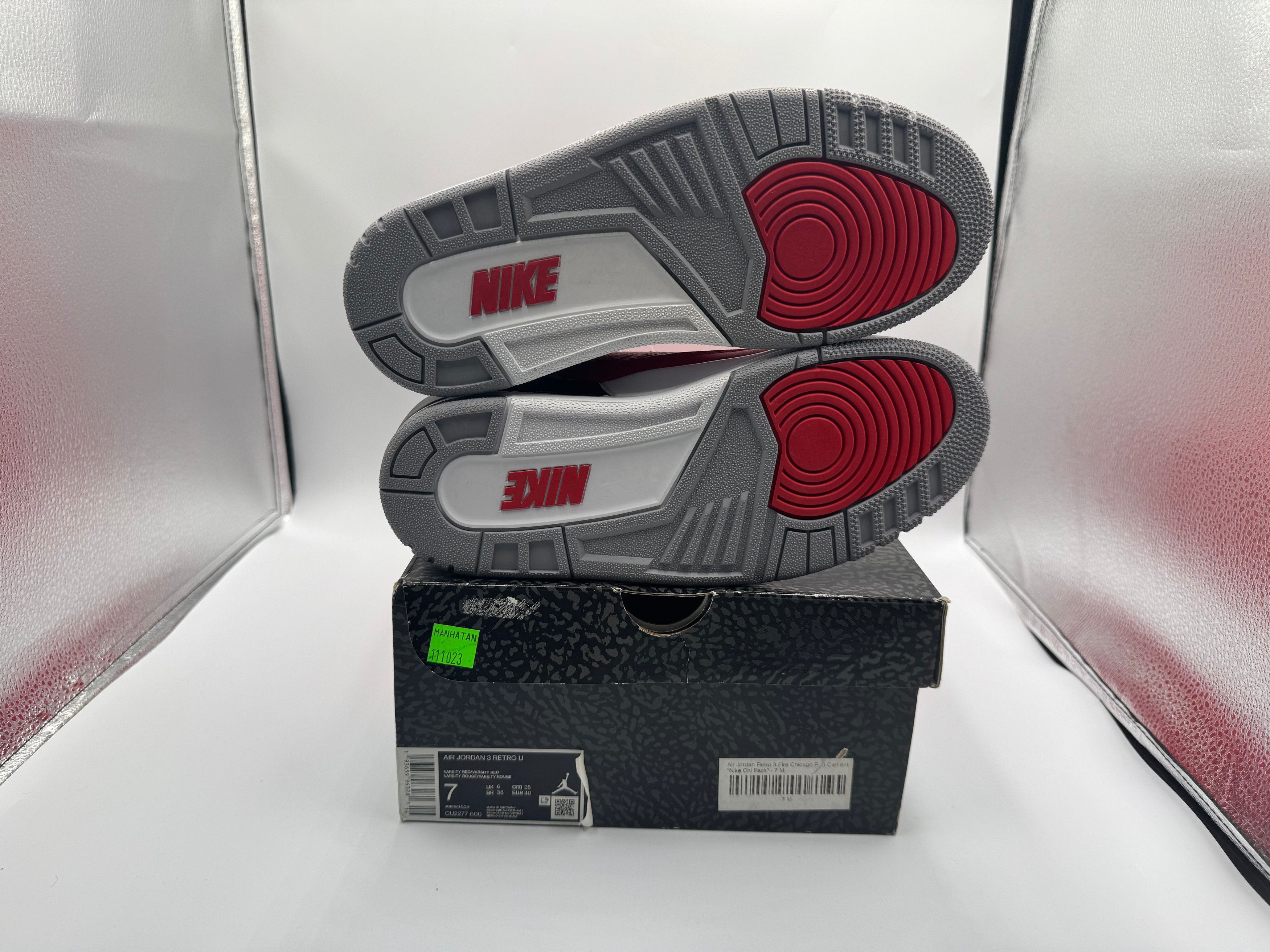 Jordan Brand PRE OWNED Air Jordan Retro 3 "Red Cement" GS Conditional Size US 7 / EU 40 - 5 Thumbnail