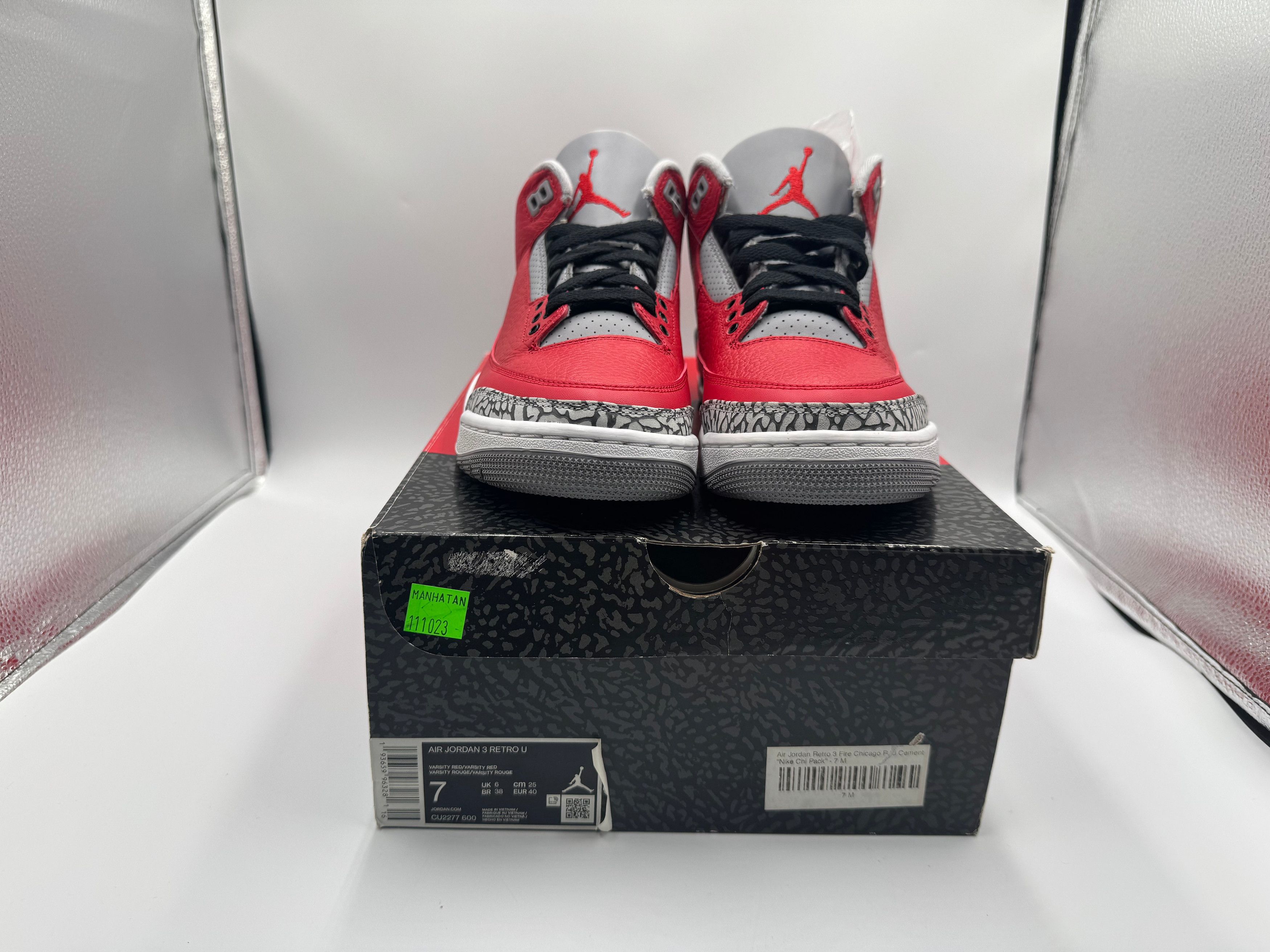 Jordan Brand PRE OWNED Air Jordan Retro 3 "Red Cement" GS Conditional Size US 7 / EU 40 - 3 Thumbnail