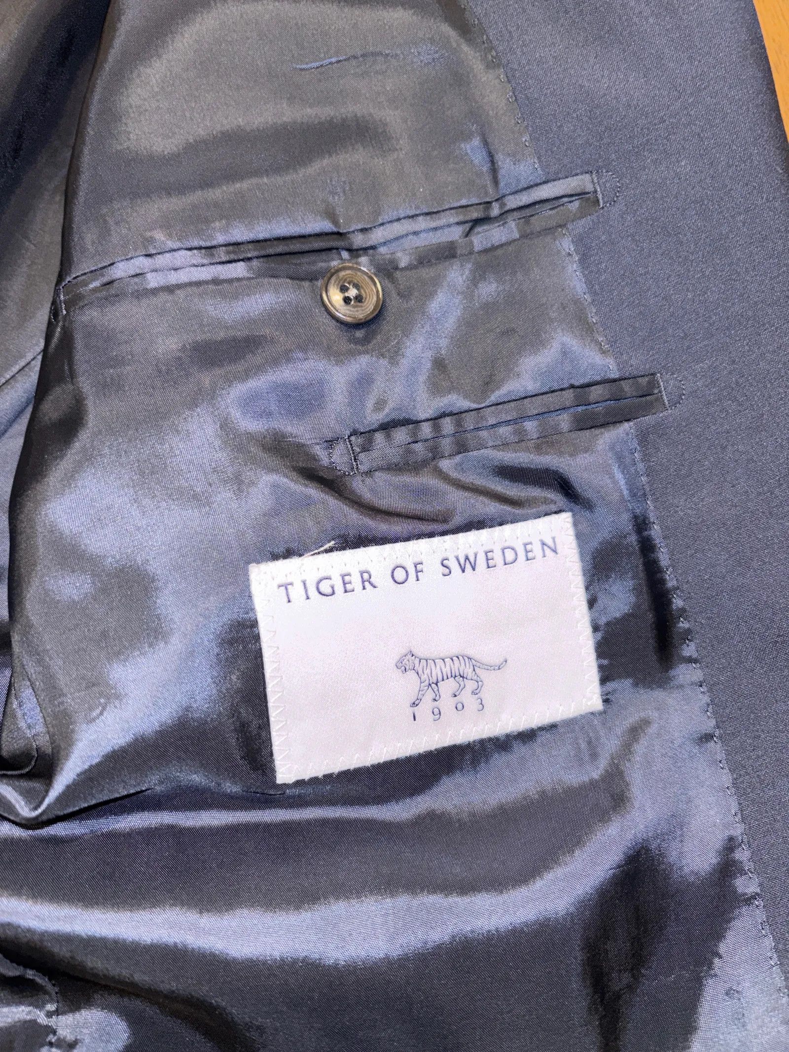 Tiger of Sweden Tiger of Sweden Blazer Size 42R - 2 Thumbnail