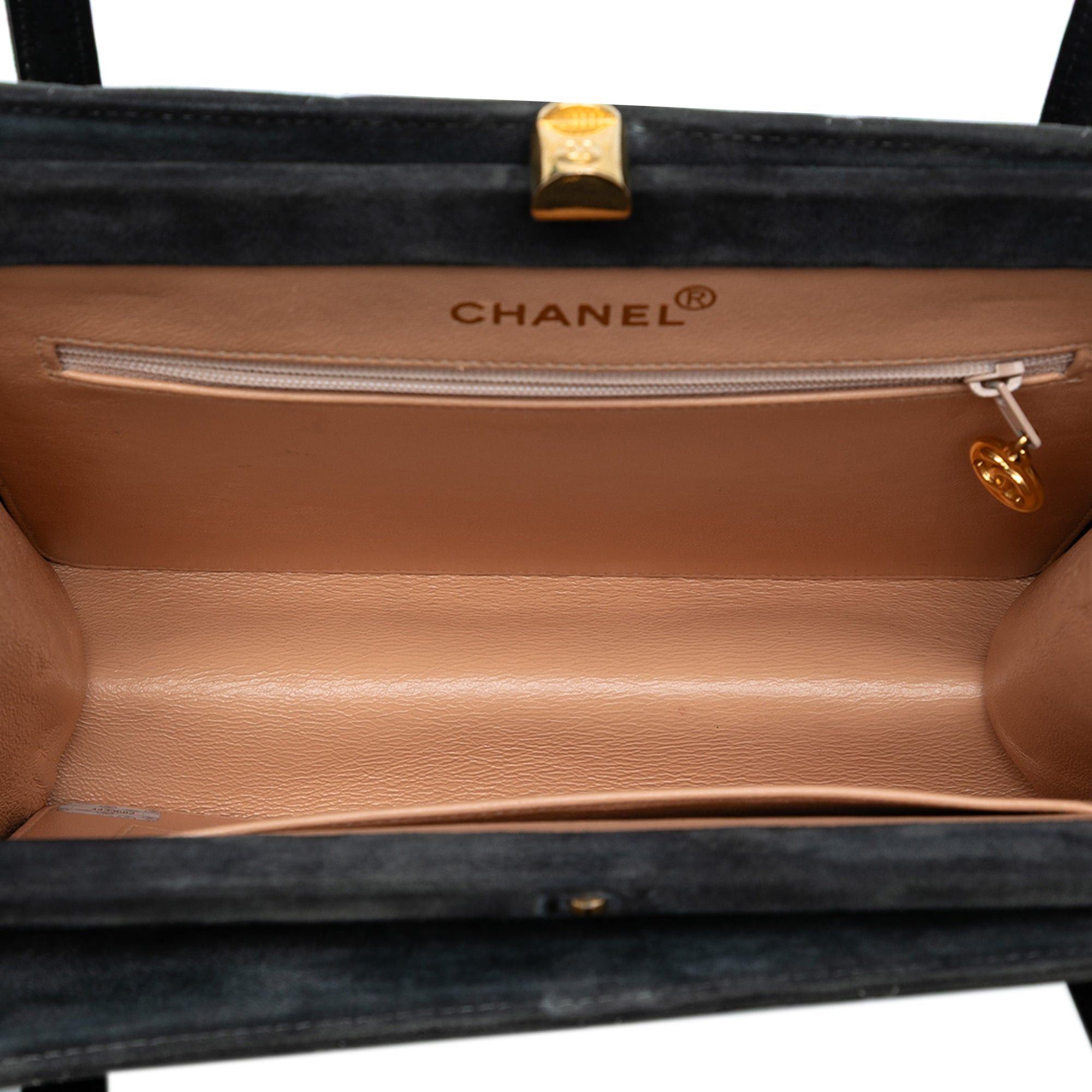Chanel Quilted Suede Handbag Size ONE SIZE - 4 Thumbnail