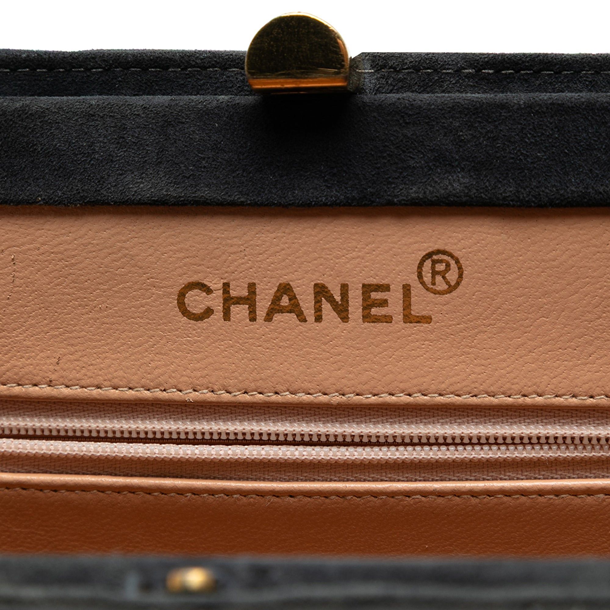 Chanel Quilted Suede Handbag Size ONE SIZE - 5 Thumbnail