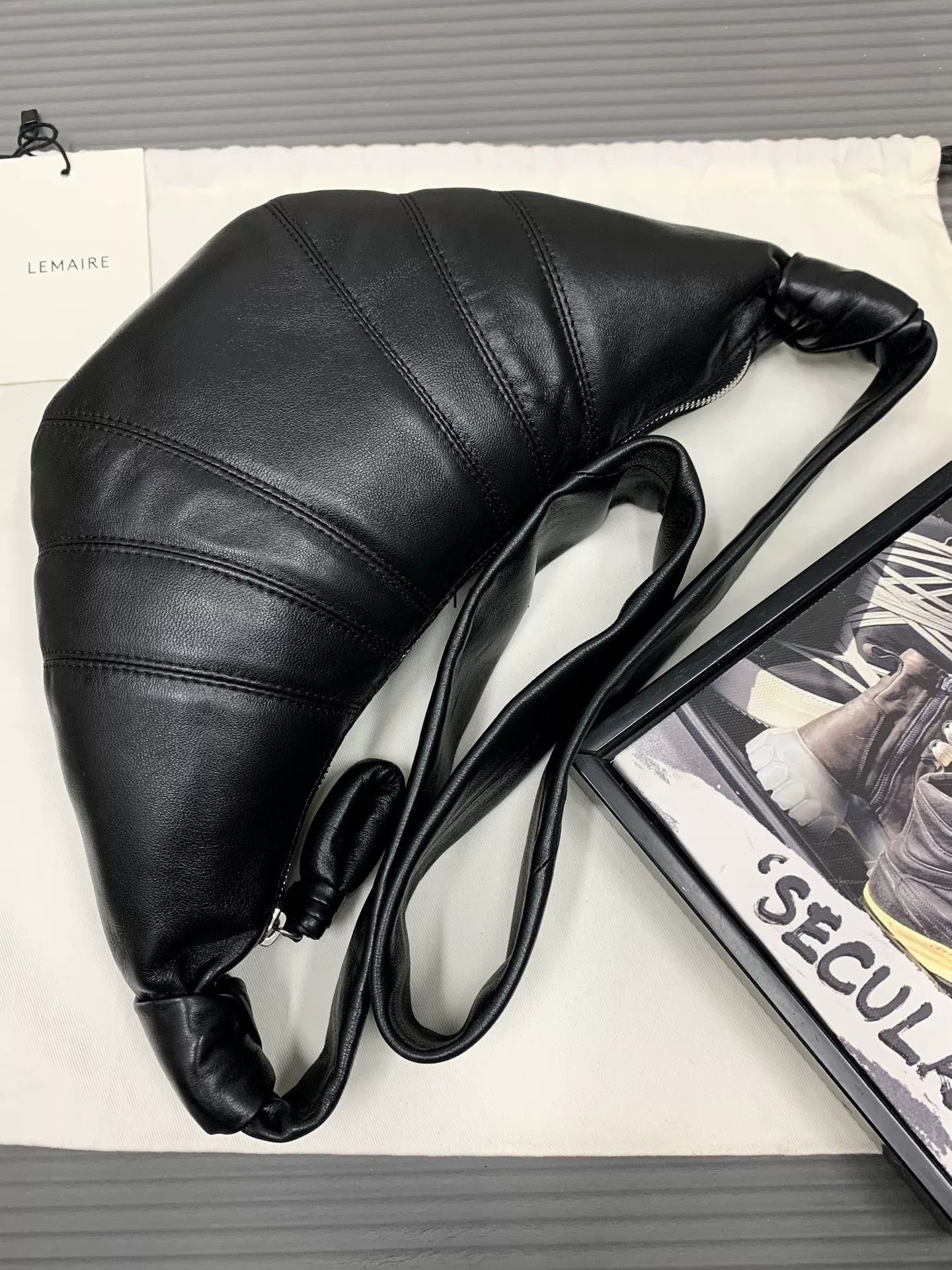 Lemaire Lemaire 25FW Small Black Croissant Bag Size ONE SIZE - 3 Thumbnail