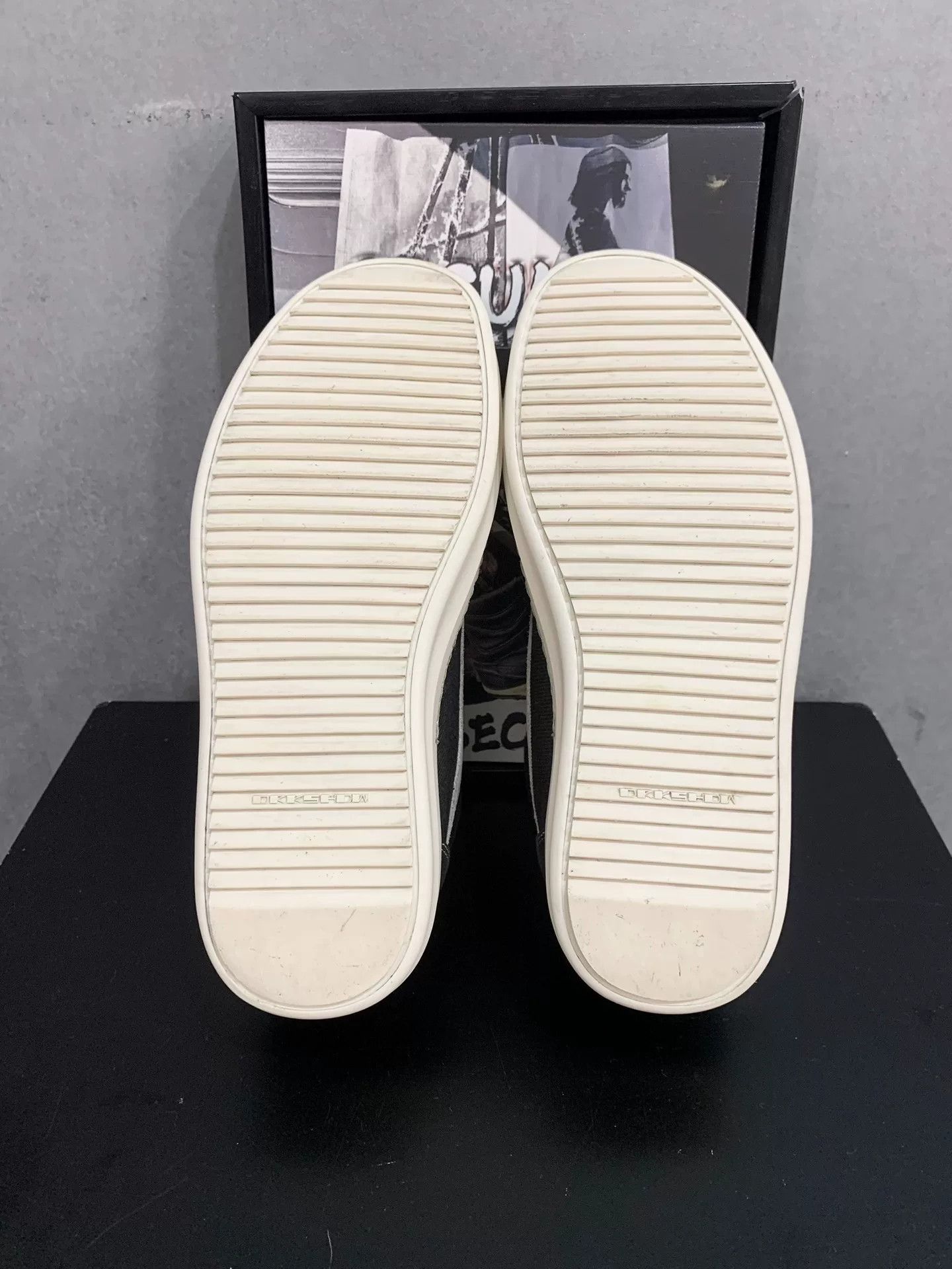 Rick Owens Rick Owens Low-Top Canvas Sneakers Size US 6 / IT 36 - 8 Thumbnail