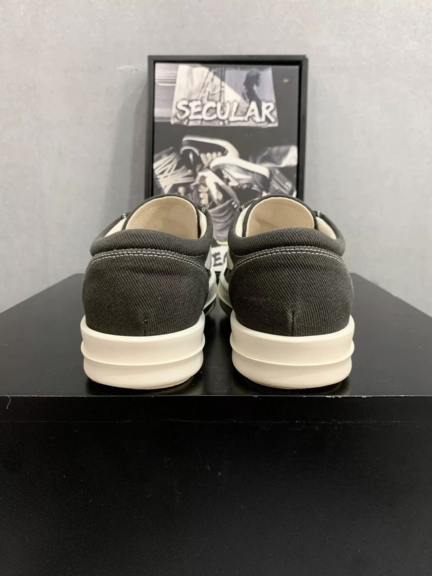 Rick Owens Rick Owens Low-Top Canvas Sneakers Size US 6 / IT 36 - 7 Thumbnail