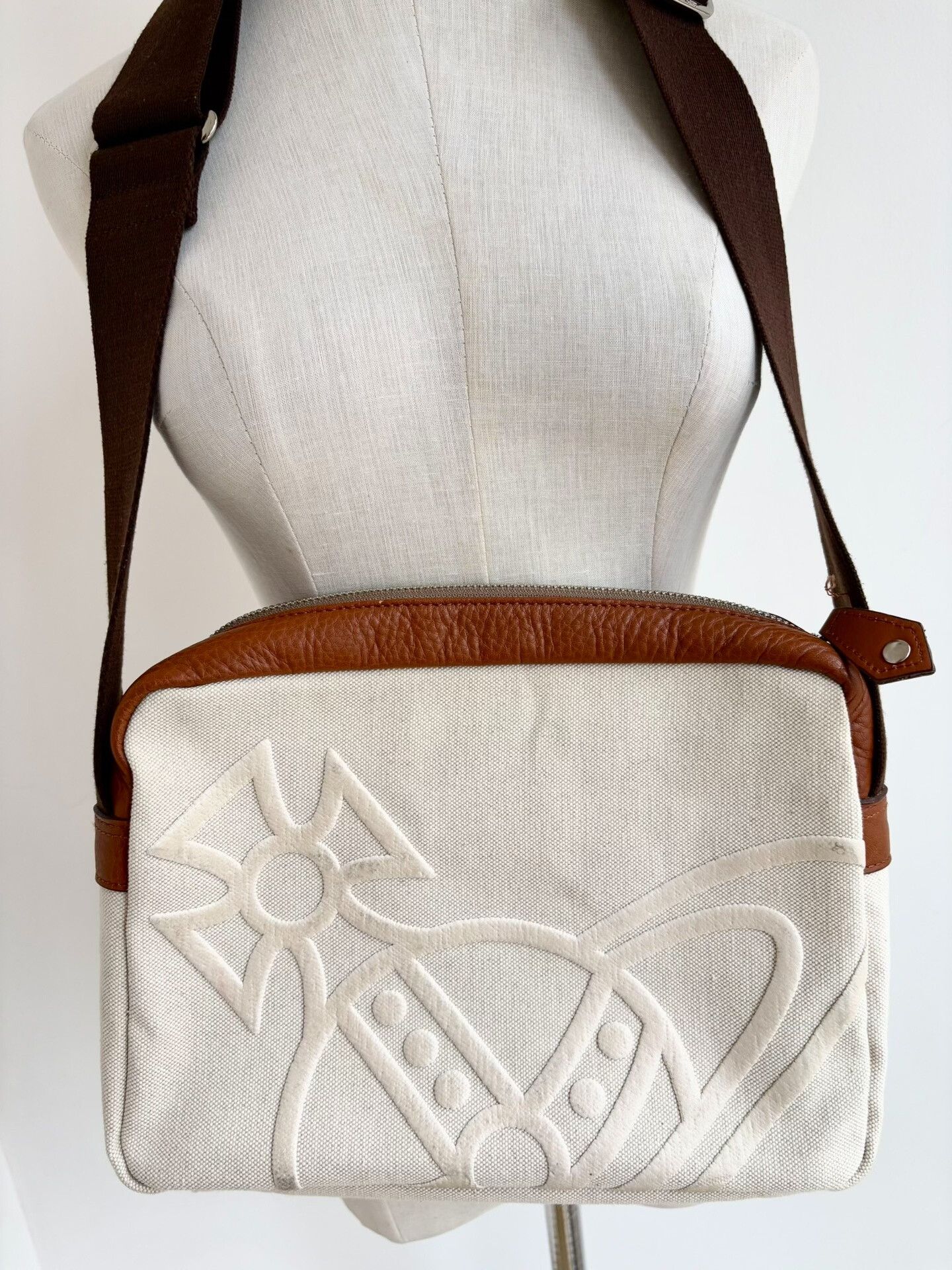 Vivienne Westwood Vivienne Westwood Vintage White Saturn Crossbody Size ONE SIZE - 2 Thumbnail