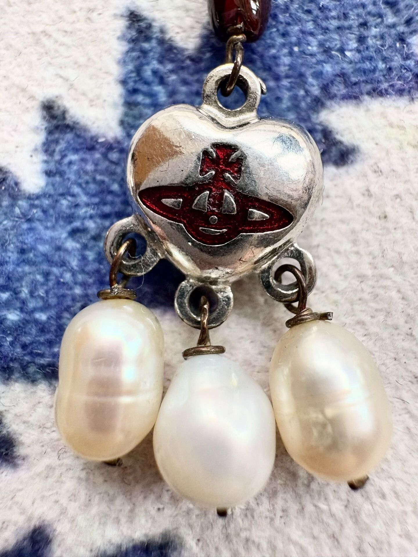 Vivienne Westwood Vivienne Westwood Vintage Pearl Heart Garnet Earrings Size ONE SIZE - 2 Thumbnail