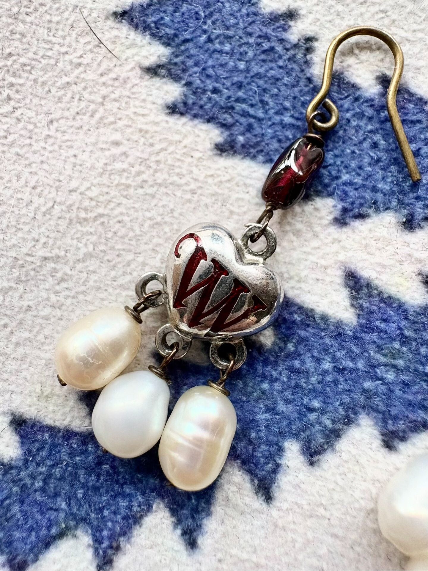 Vivienne Westwood Vivienne Westwood Vintage Pearl Heart Garnet Earrings Size ONE SIZE - 5 Thumbnail