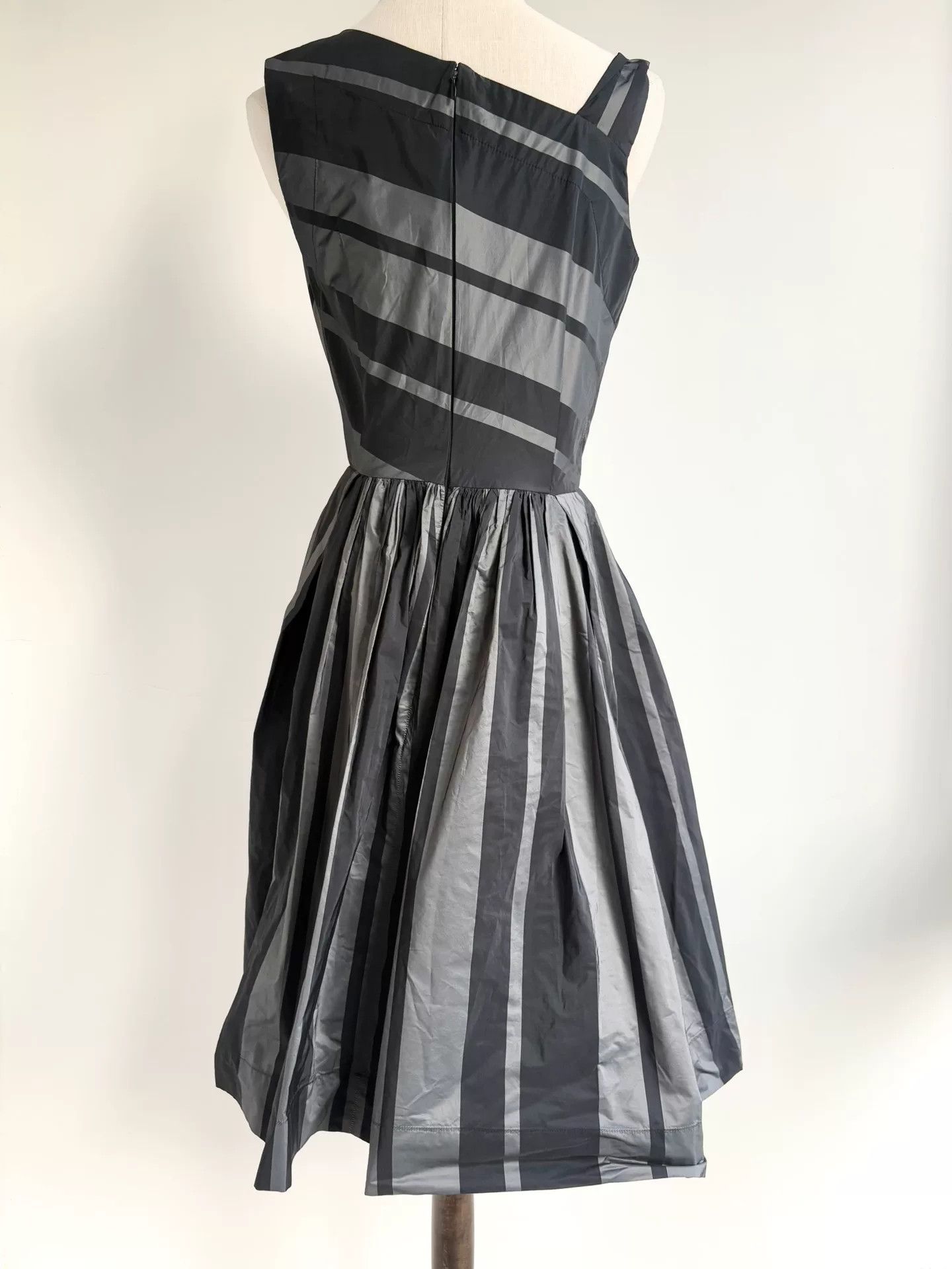 Vivienne Westwood Vivienne Westwood Gray Black Stripe Dress Size L / US 10 / IT 46 - 5 Thumbnail