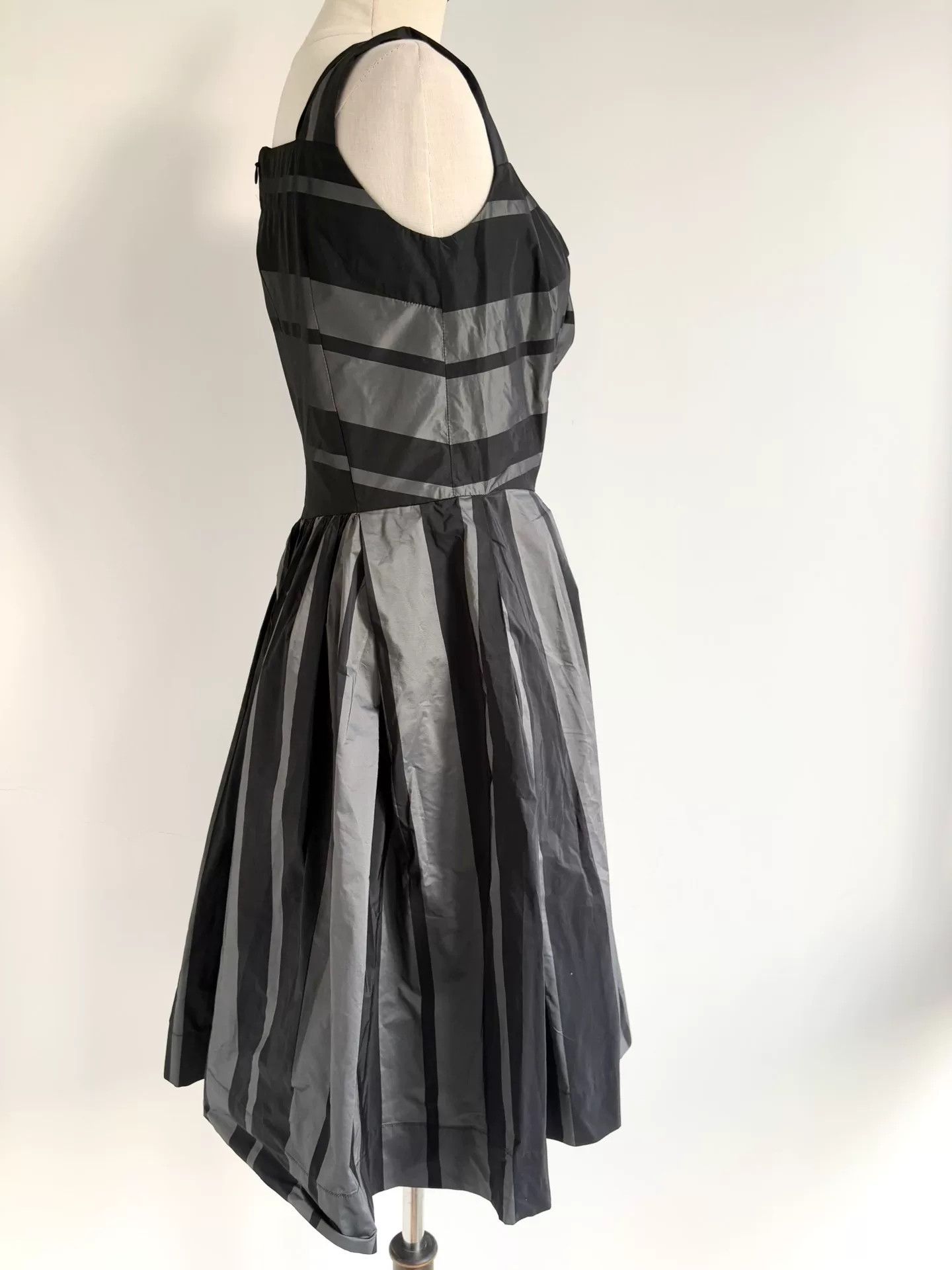 Vivienne Westwood Vivienne Westwood Gray Black Stripe Dress Size L / US 10 / IT 46 - 3 Thumbnail