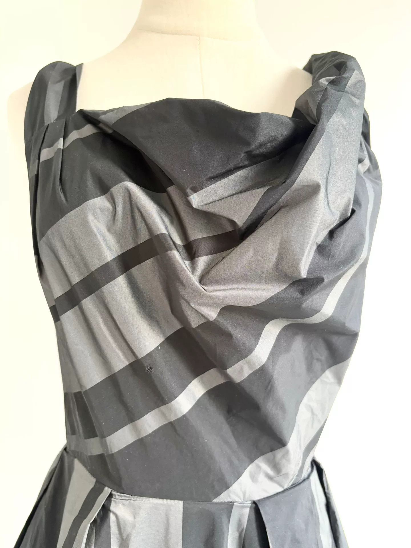 Vivienne Westwood Vivienne Westwood Gray Black Stripe Dress Size L / US 10 / IT 46 - 6 Thumbnail