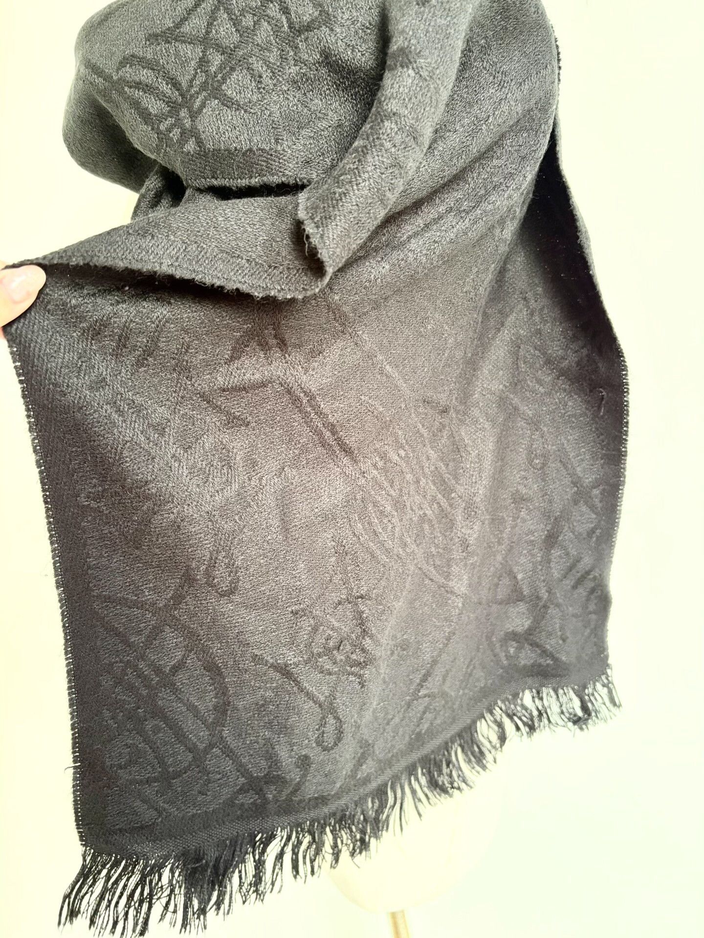 Vivienne Westwood Vivienne Westwood Vintage Black Saturn Scarf Size ONE SIZE - 4 Thumbnail