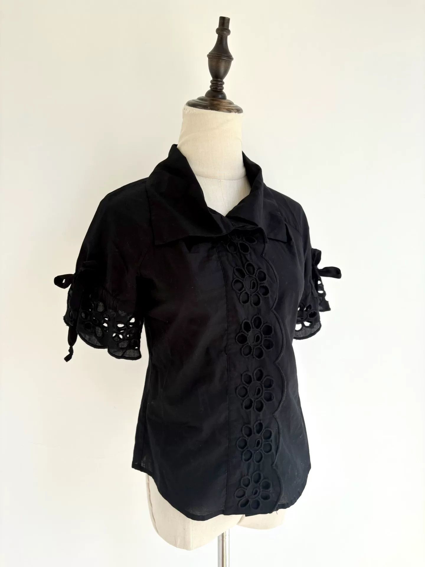 Vivienne Westwood Vivienne Westwood Vintage Black Short-Sleeve Shirt Size S / US 4 / IT 40 - 2 Thumbnail