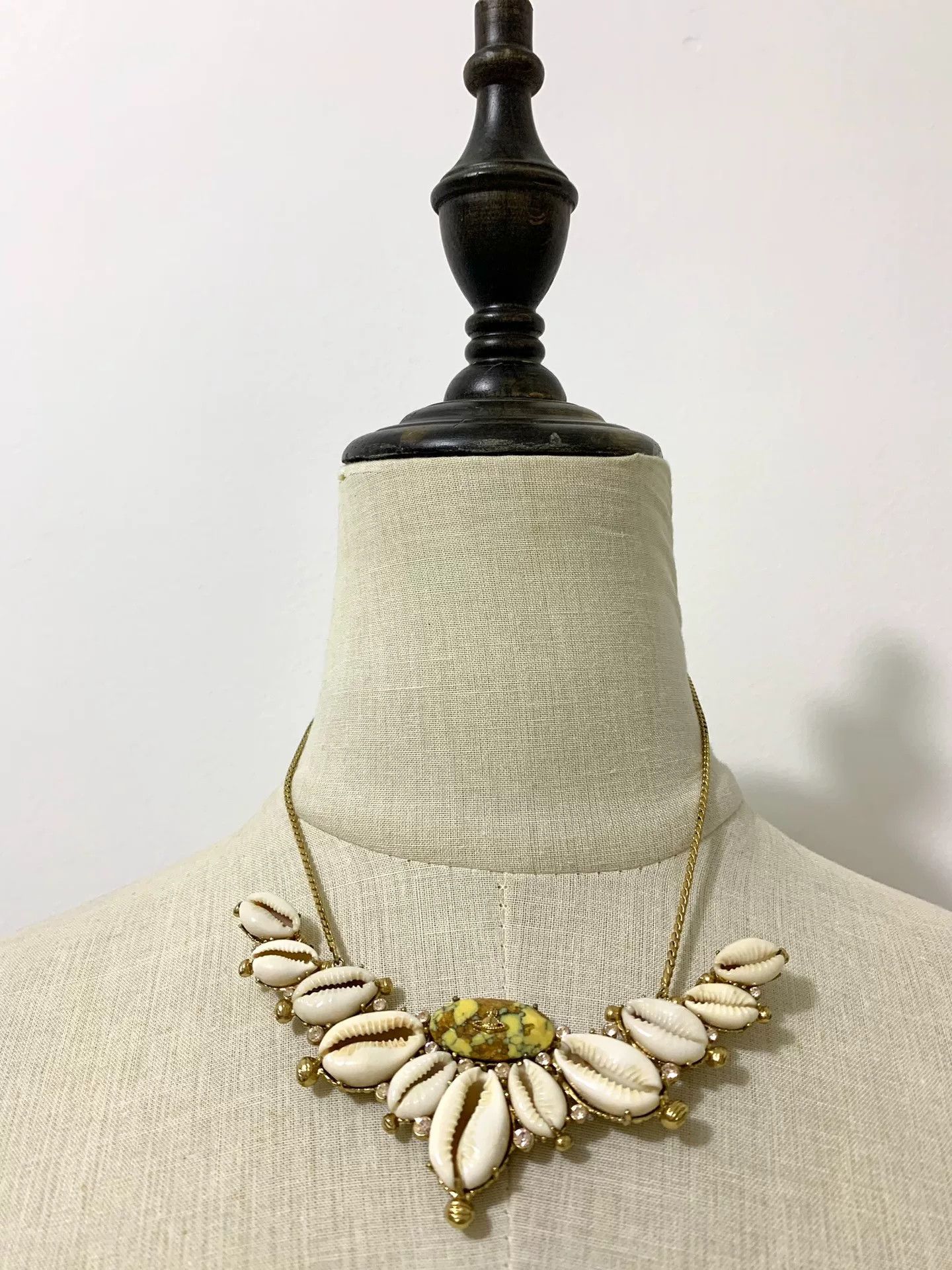 Vivienne Westwood Vivienne Westwood Vintage Shell Necklace Size ONE SIZE - 3 Thumbnail
