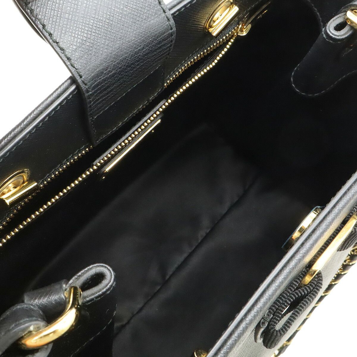 Salvatore Ferragamo Salvatore Ferragamo Salvatore Ferragamo Vara Leather 2way Shoulder Bag Leather Shoulder Bag AU-21/E998 DUTY FREE for USA Size ONE SIZE - 7 Thumbnail