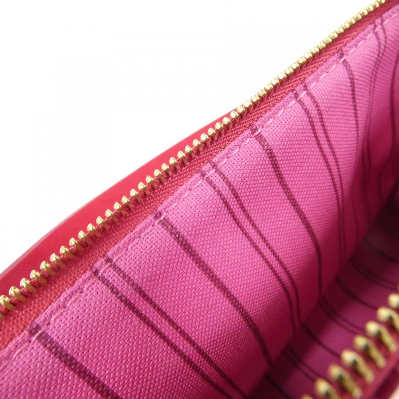 Louis Vuitton Louis Vuitton Louis Vuitton Cosmic Blossom Pochette PVC Accessory Pouch Textile Vanity Bag M93166 DUTY FREE for USA Size ONE SIZE - 10 Thumbnail
