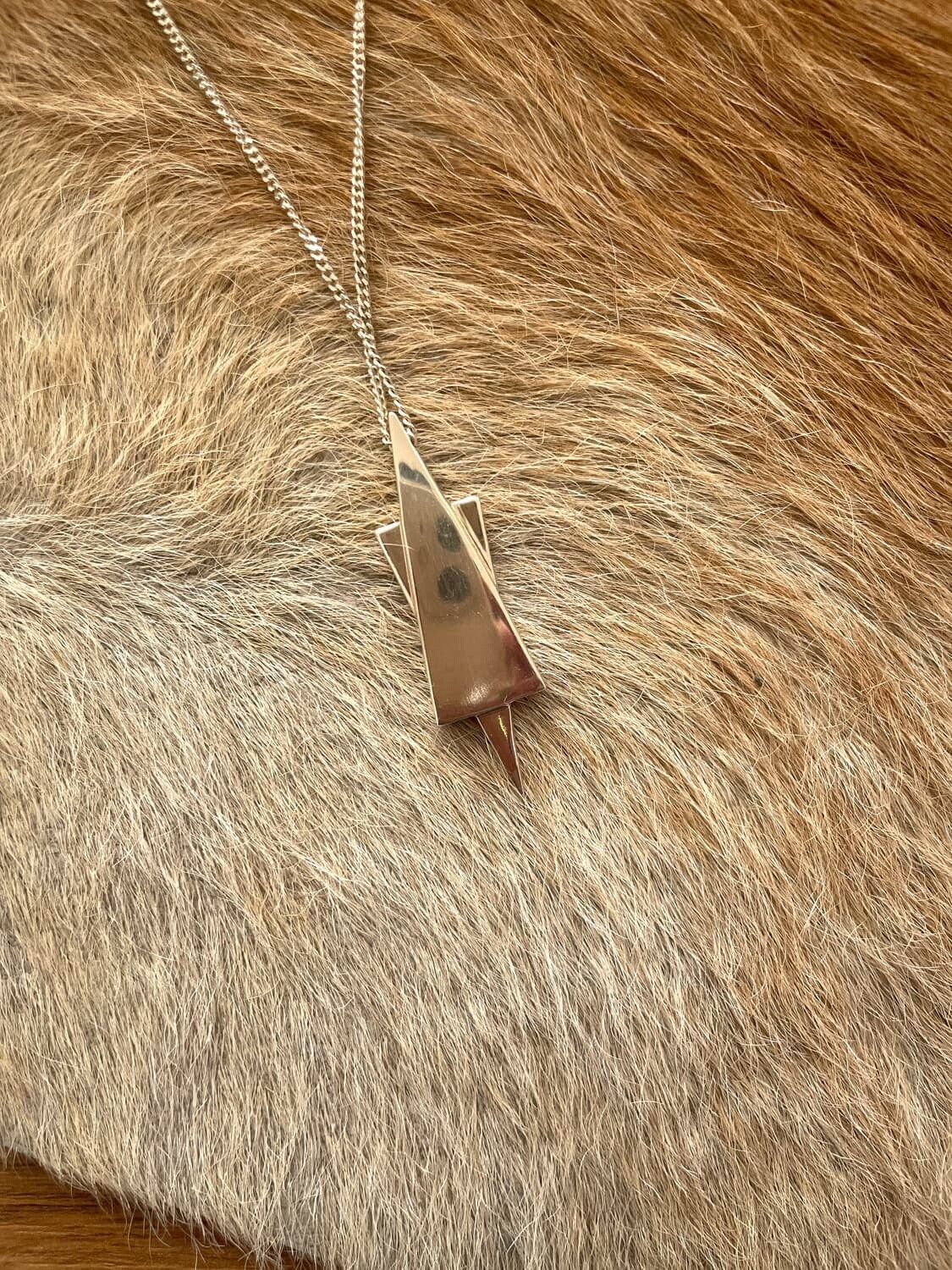 Gucci Gucci Vintage Totem Silver Necklace Size ONE SIZE - 2 Thumbnail