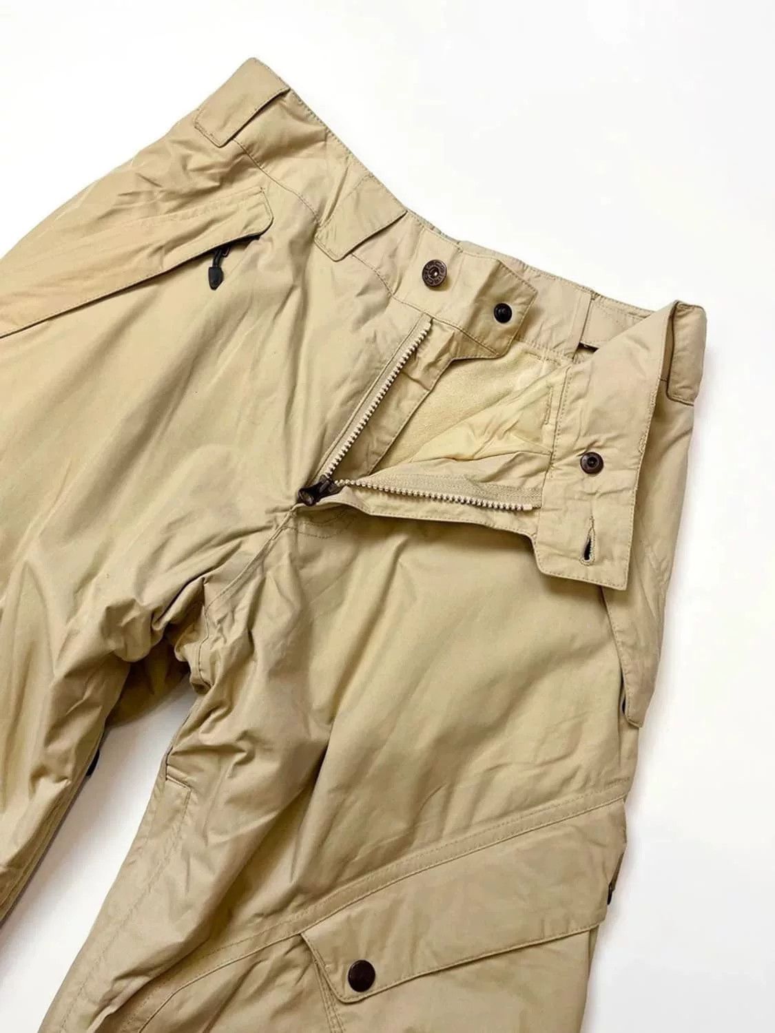 Nike ACG Nike ACG Vintage Utility Cargo Pants Size US 31 - 4 Thumbnail