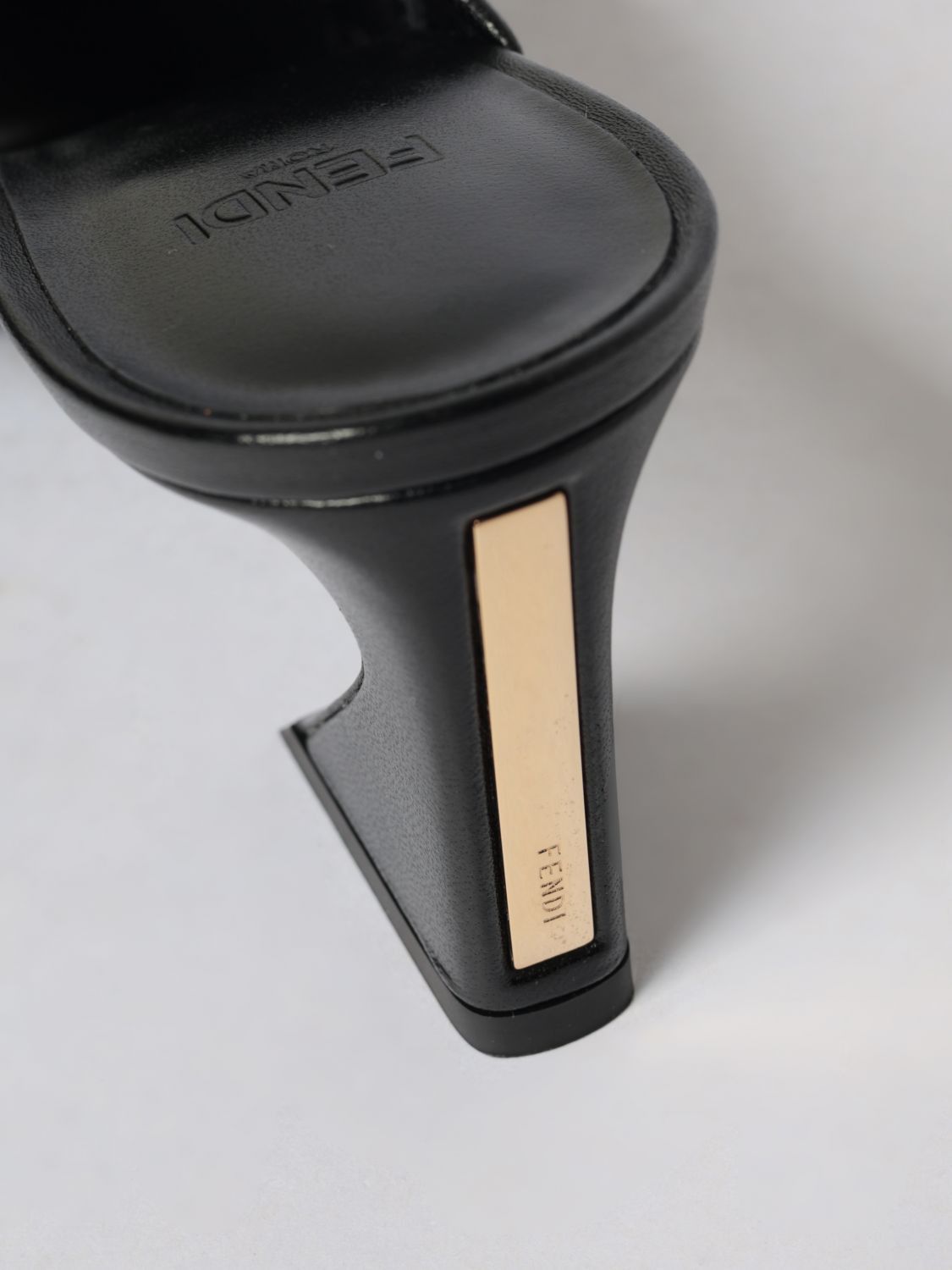Fendi Fendi Heeled Sandal Woman Black Size US 9 / IT 39 - 4 Thumbnail