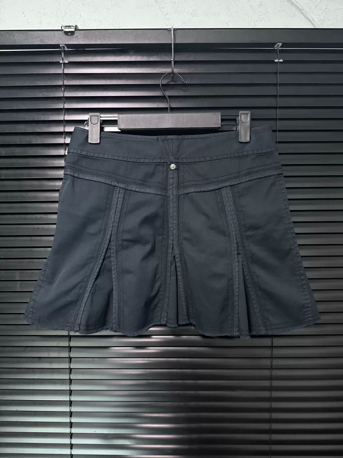 Armani Armani Vintage Tracy Denim Skirt Size 38" / US 16 / IT 52 - 4 Thumbnail