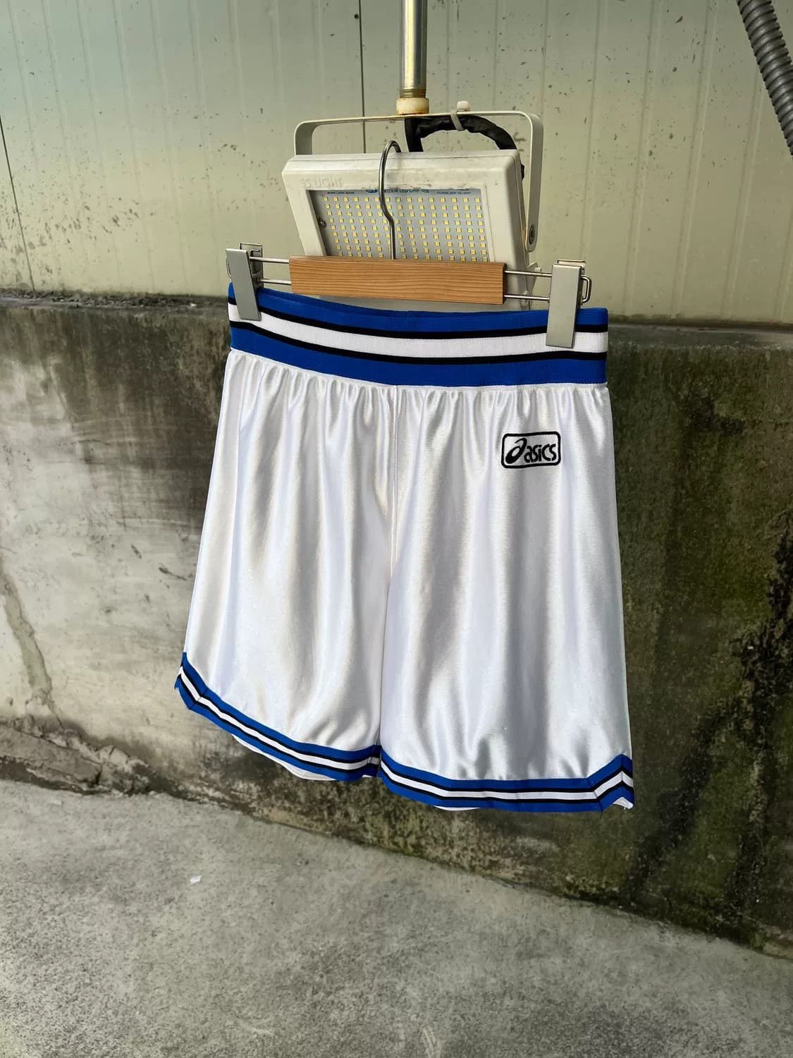 Asics Asics Prussian Blue Vintage Shorts Size US 32 / EU 48 - 2 Thumbnail