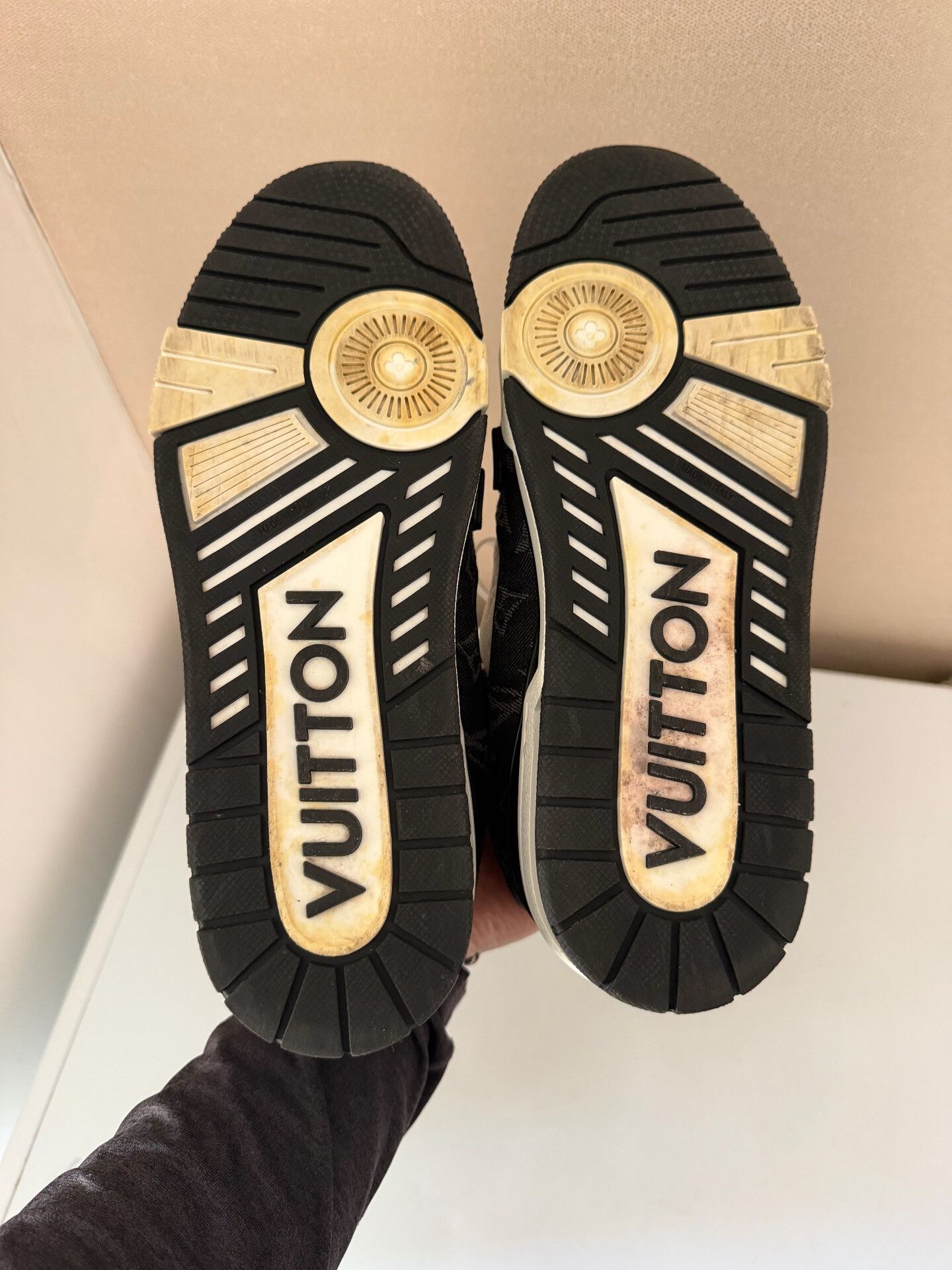 Louis Vuitton Louis Vuitton Trainer Panda Sneakers Size US 9.5 / EU 42-43 - 4 Thumbnail