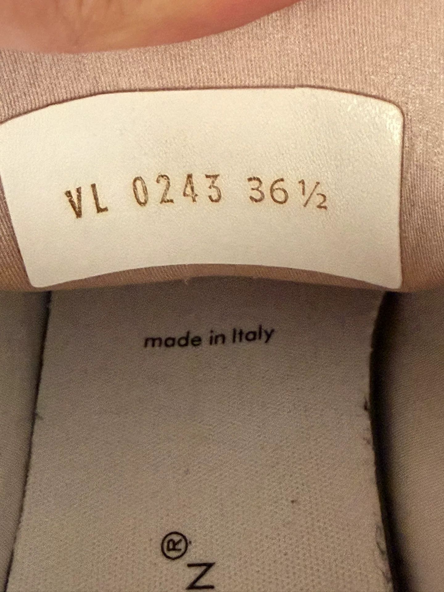 Louis Vuitton LV Run55 Women's Sneakers Size US 5.5 / IT 35.5 - 8 Thumbnail