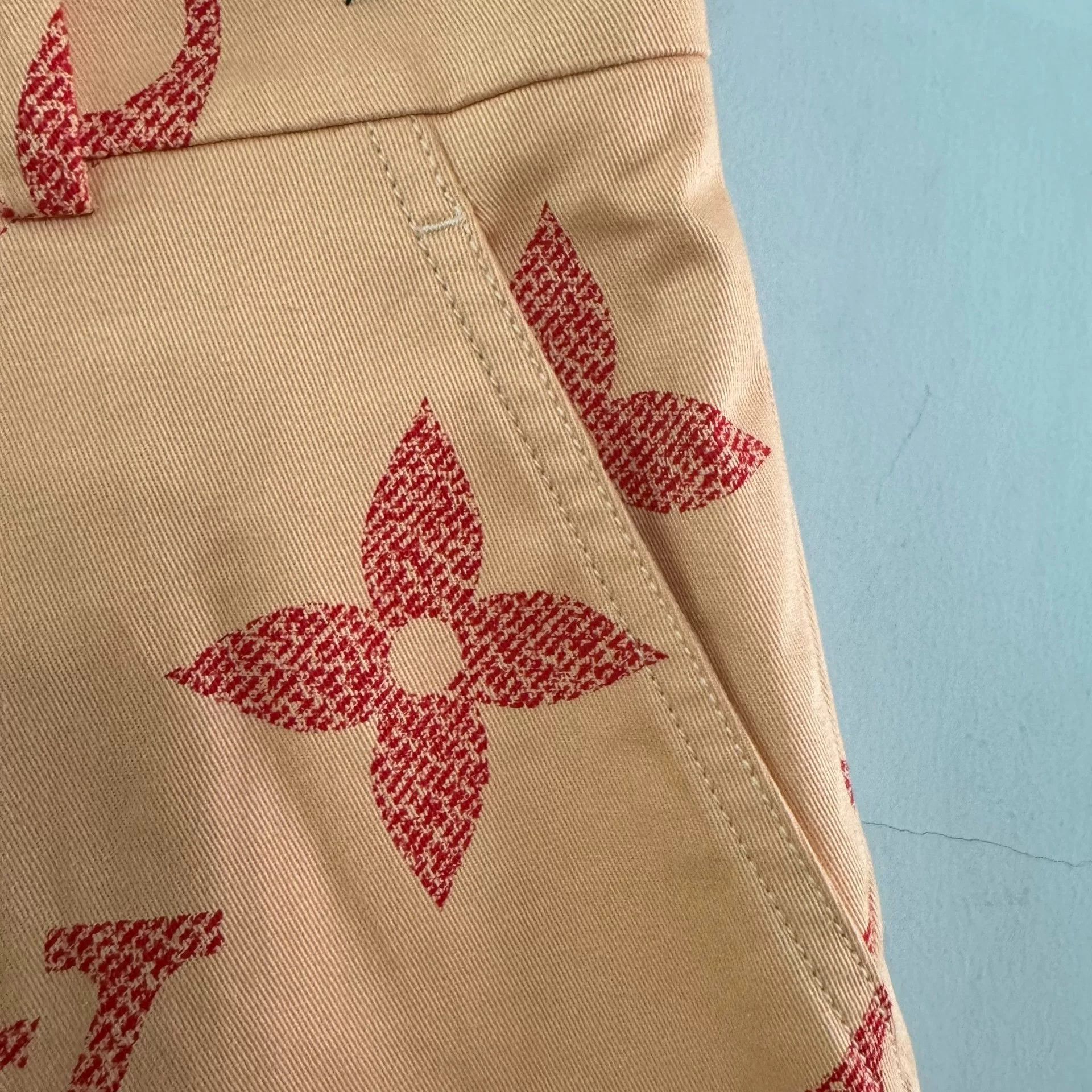 Louis Vuitton Louis Vuitton Orange Monogram Print Shorts Size 36" / US 14 / IT 50 - 8 Thumbnail