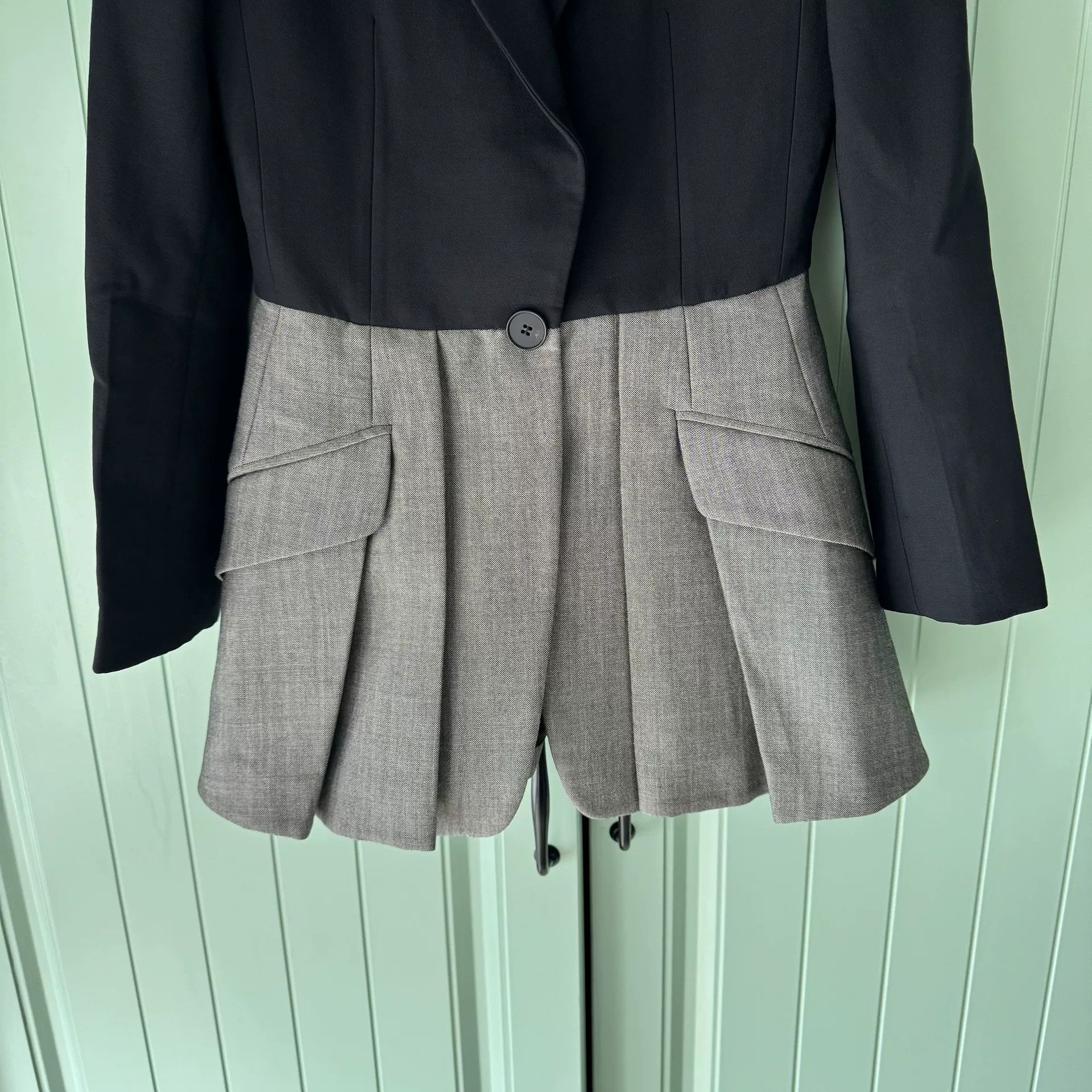 Alexander McQueen Alexander McQueen Black Blazer Skirt Size S / US 4 / IT 40 - 8 Thumbnail