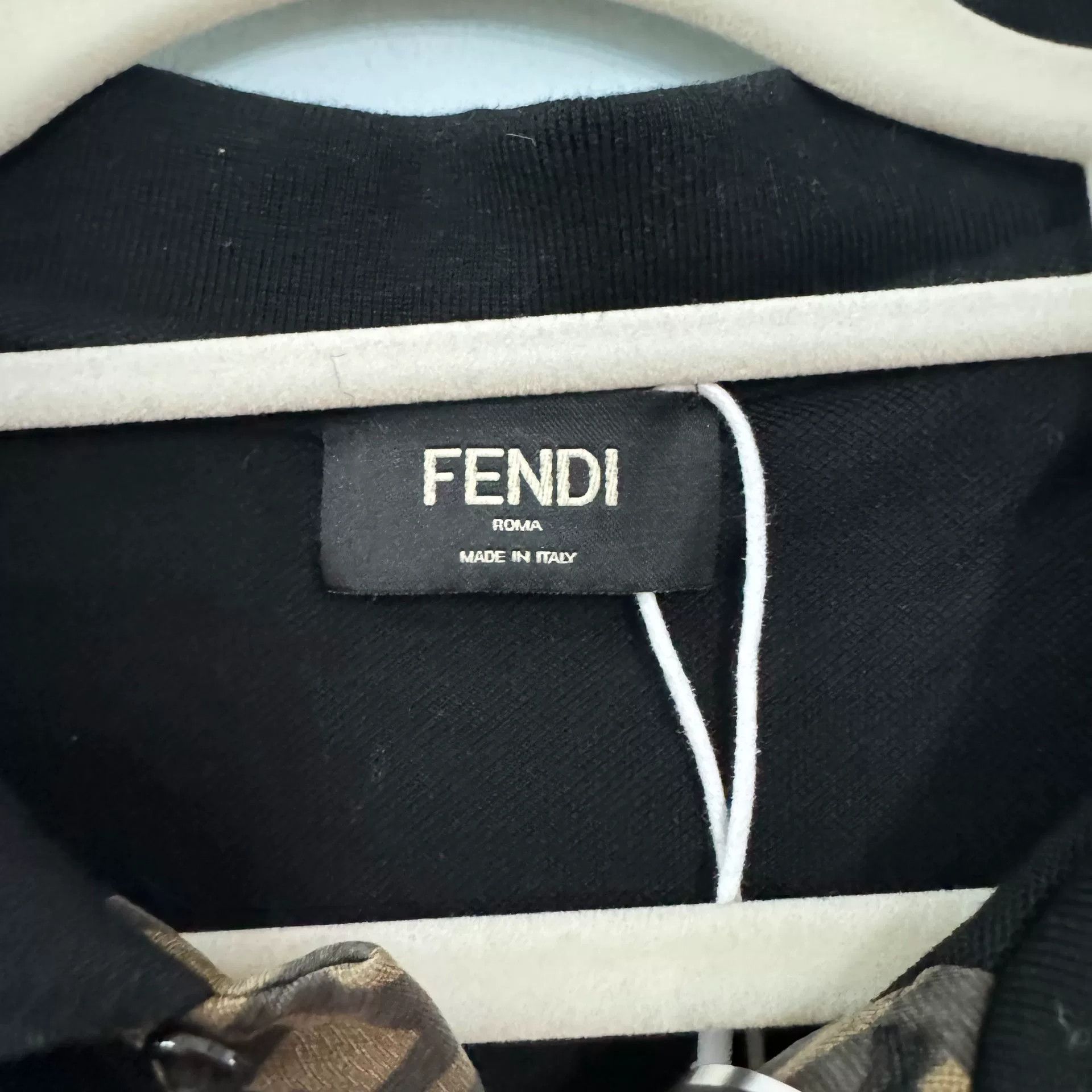 Fendi Fendi Monogram Collar Polo Shirt L Size US L / EU 52-54 / 3 - 3 Thumbnail