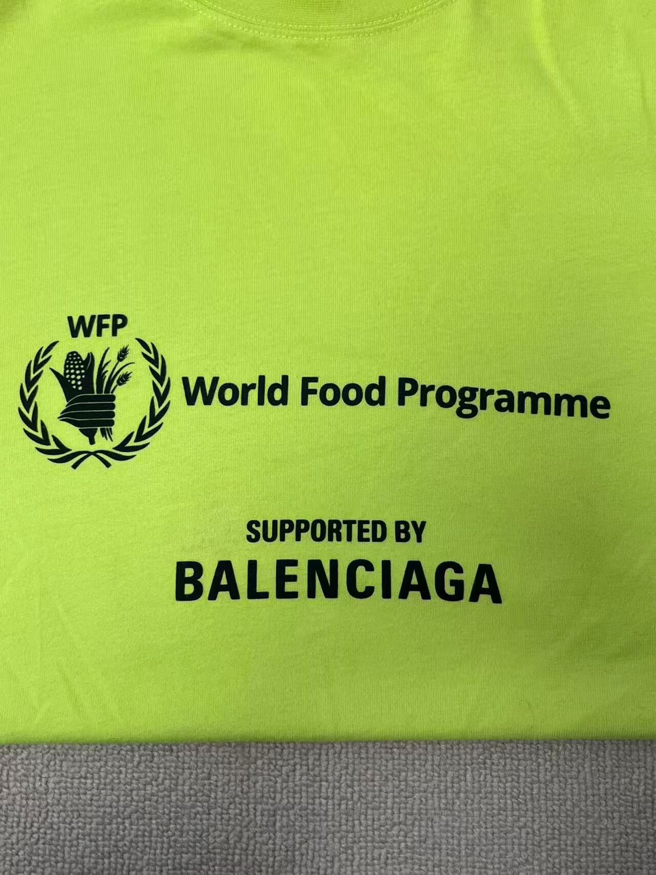 Balenciaga balenciaga x wfp logo oversized t-shirt Size US XS / EU 42 / 0 - 3 Thumbnail