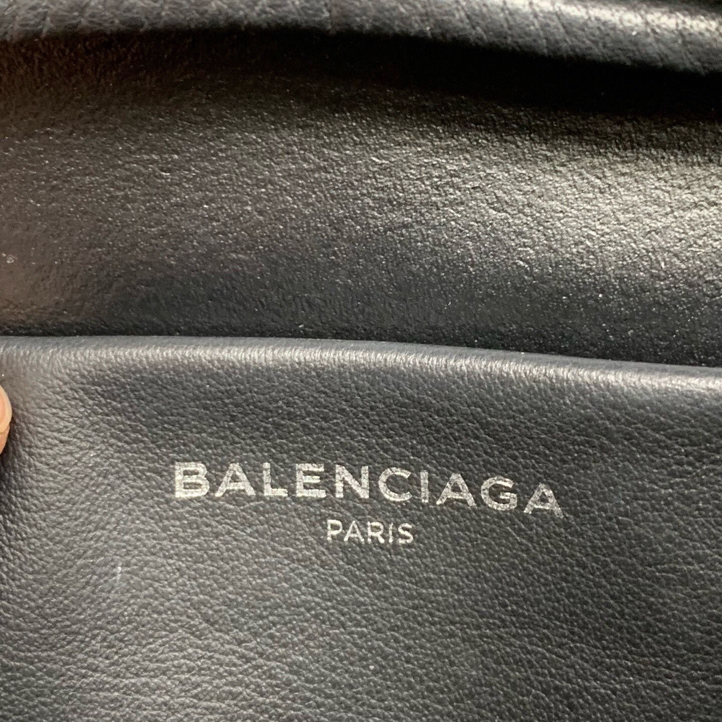 Balenciaga Balenciaga Black Crossbody Camera Bag Size ONE SIZE - 4 Thumbnail