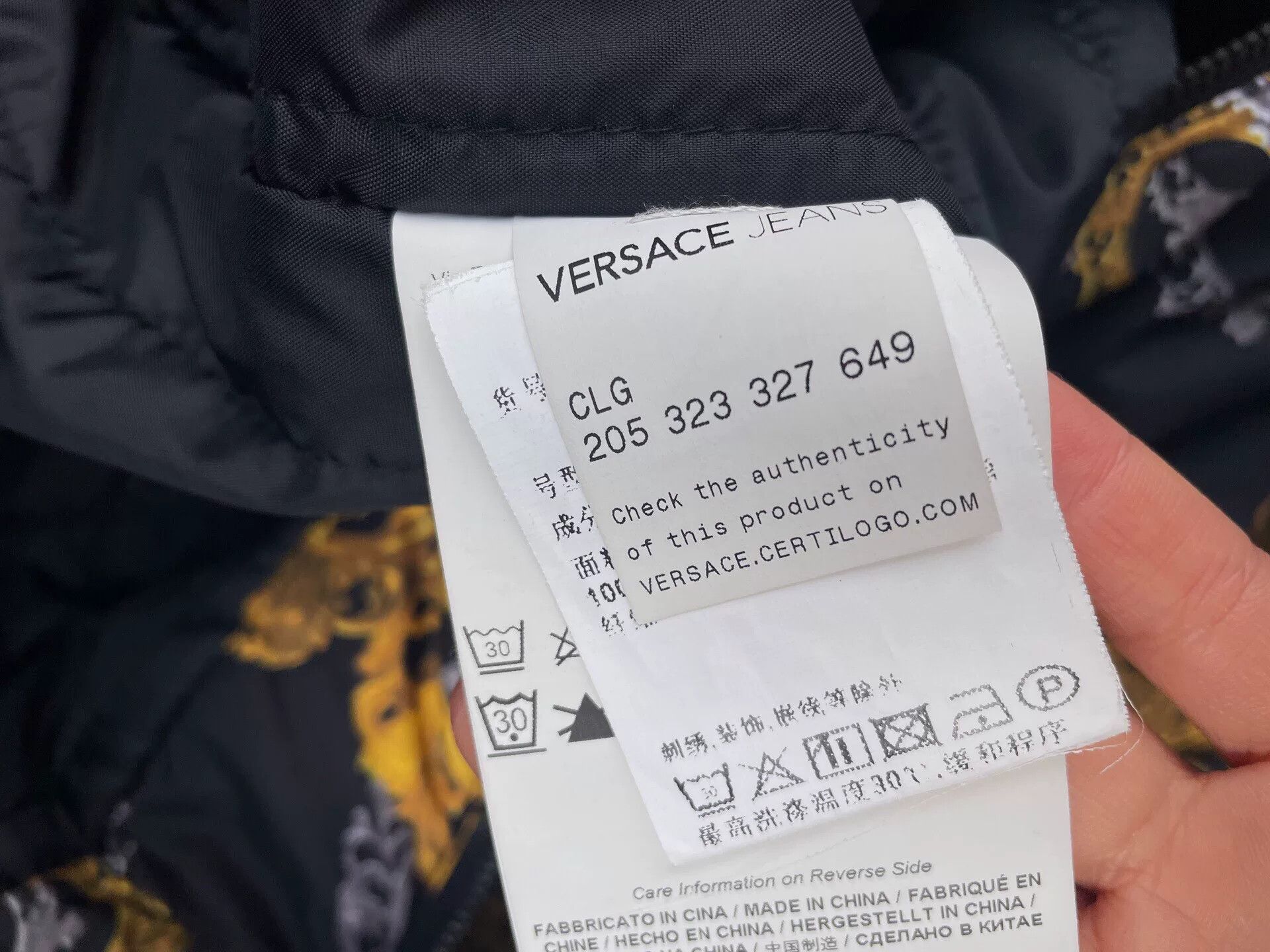 Versace Versace Quilted Outerwear Jacket Size XS / US 0-2 / IT 36-38 - 4 Thumbnail