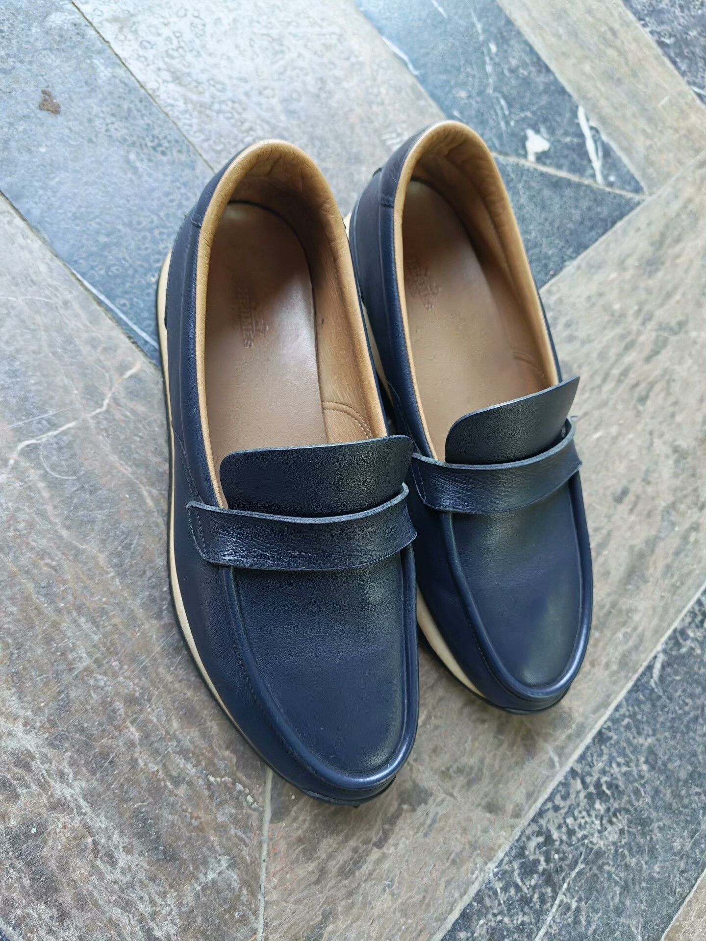 Hermes Hermes Casual Shoes for Sale Size US 10 / EU 43 - 6 Thumbnail